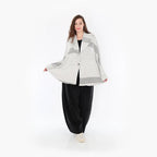  AKH Fashion Jacke in gerundeter Form, aus Viskose, 1377.00140, Schwarz-Ecru, Gerippt