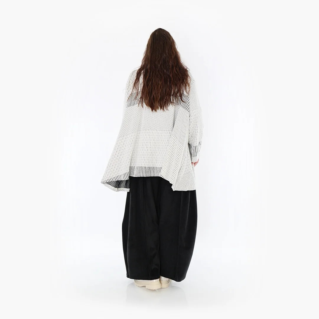  A-Form Bigshirt von AKH Fashion aus Viskose, 1377.0593R, Schwarz-Ecru, Gerippt, Schick