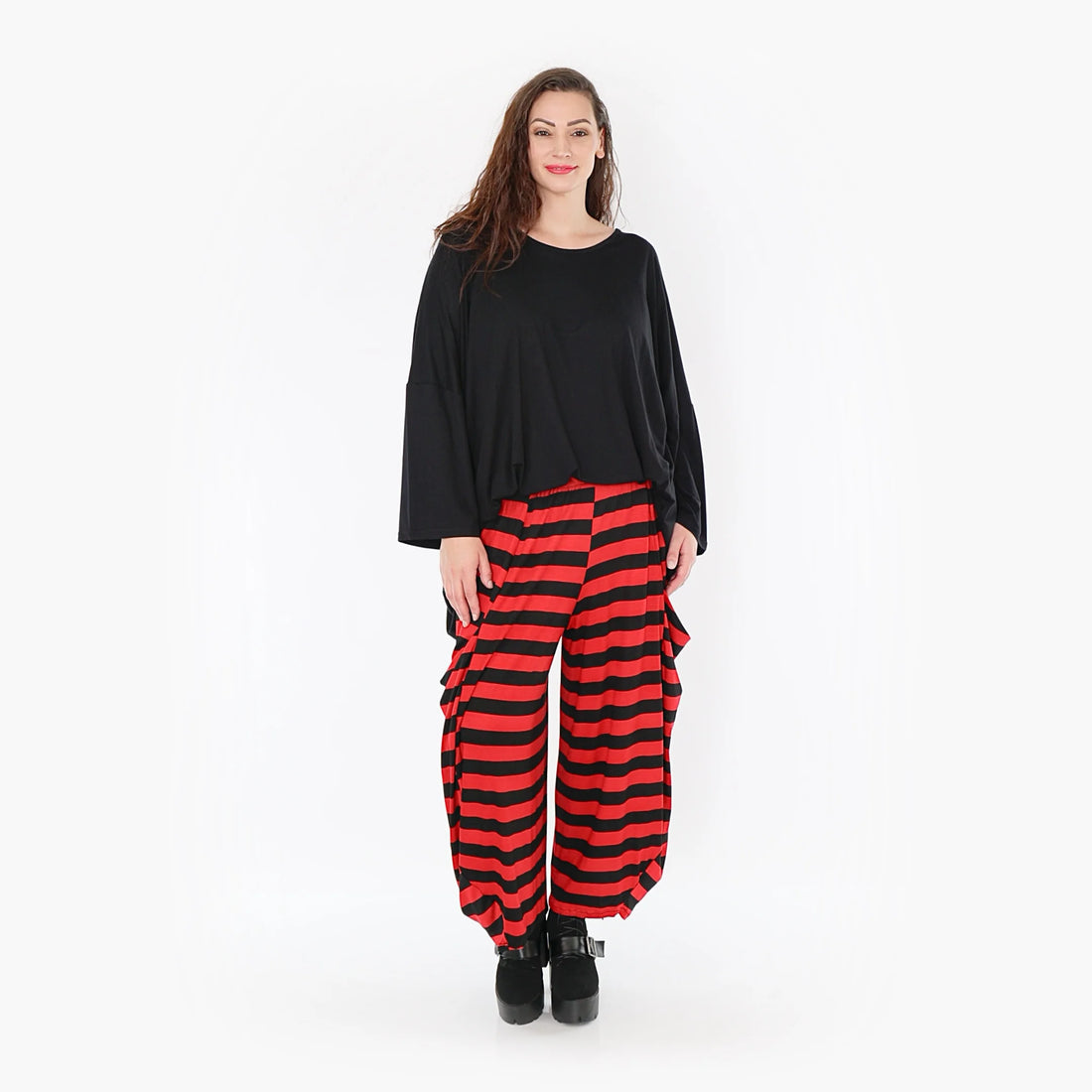  Stylische Ballon Hose in Schwarz-Rot mit Blockstreifen und bequemen Taschen für Curvy-Looks