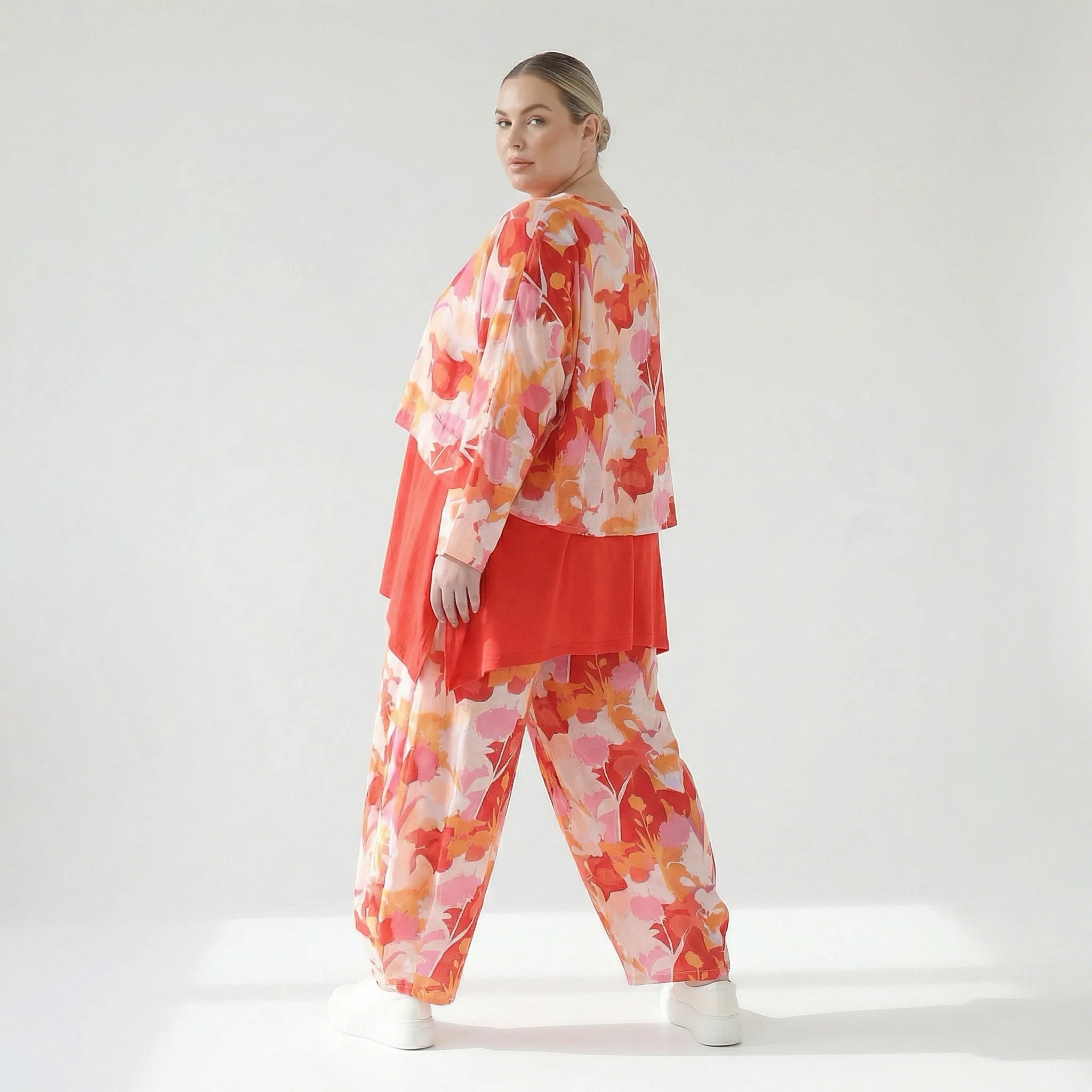  AKH Fashion Überwurf in kastiger Form, aus Viskose, 1506.07011, Orange/Multicolor, Blumen