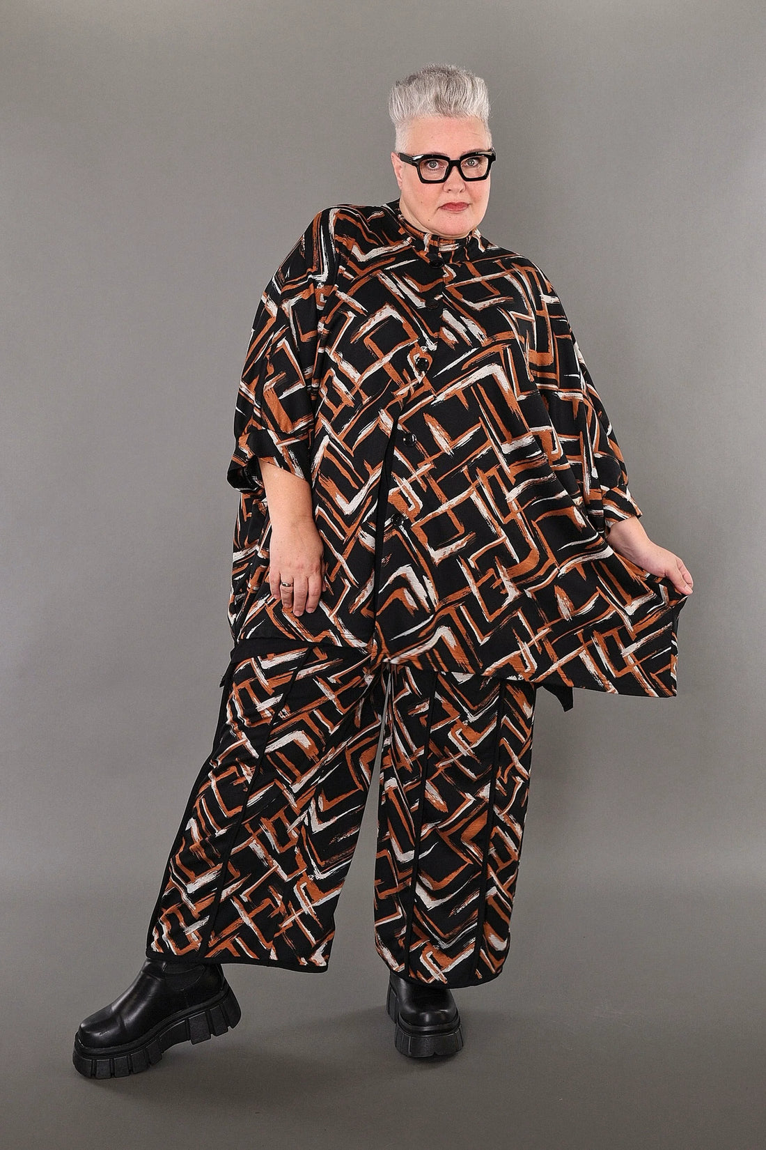  A-Form Jacke von AKH Fashion aus Viskose, 1517.07116, Schwarz/Cognac/Weiß, Pinselstrich