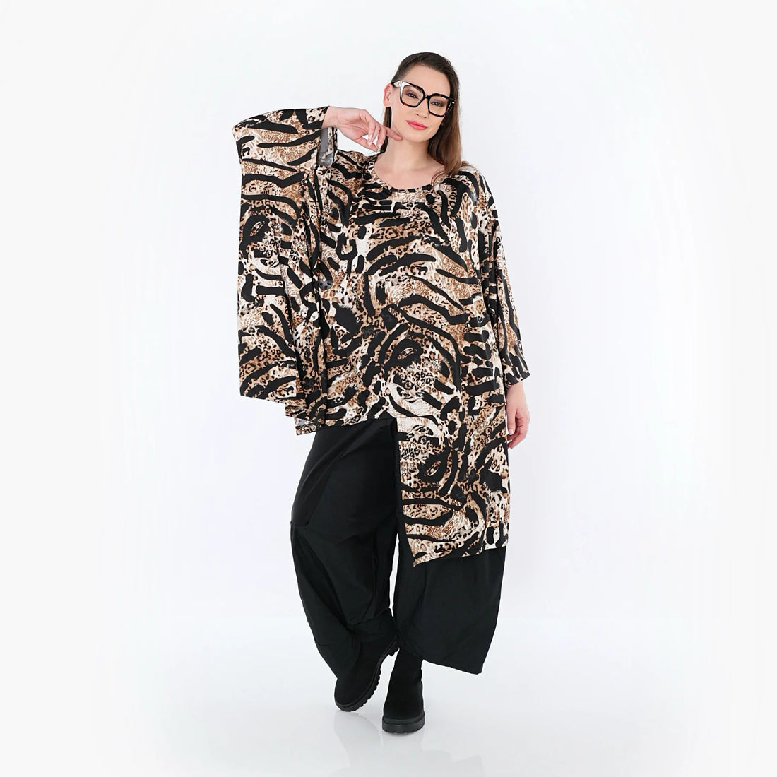  AKH Fashion Bigshirt in asymmetrischer Form, aus Materialmix, 1521.07133, Schick