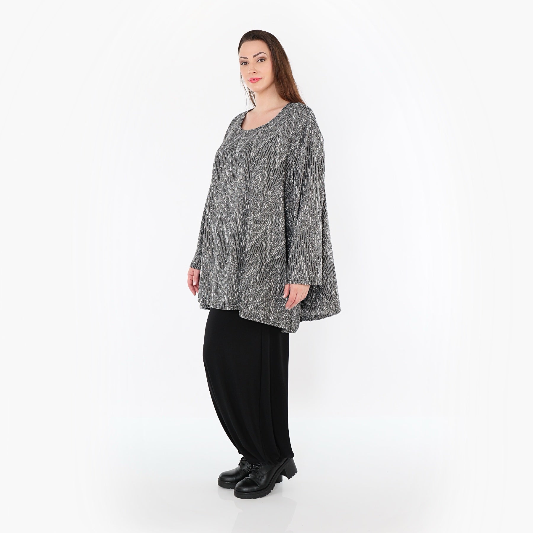  A-Form Bigshirt von AKH Fashion aus Materialmix, 1526.00593, Grau/Schwarz/Weiß, Schick