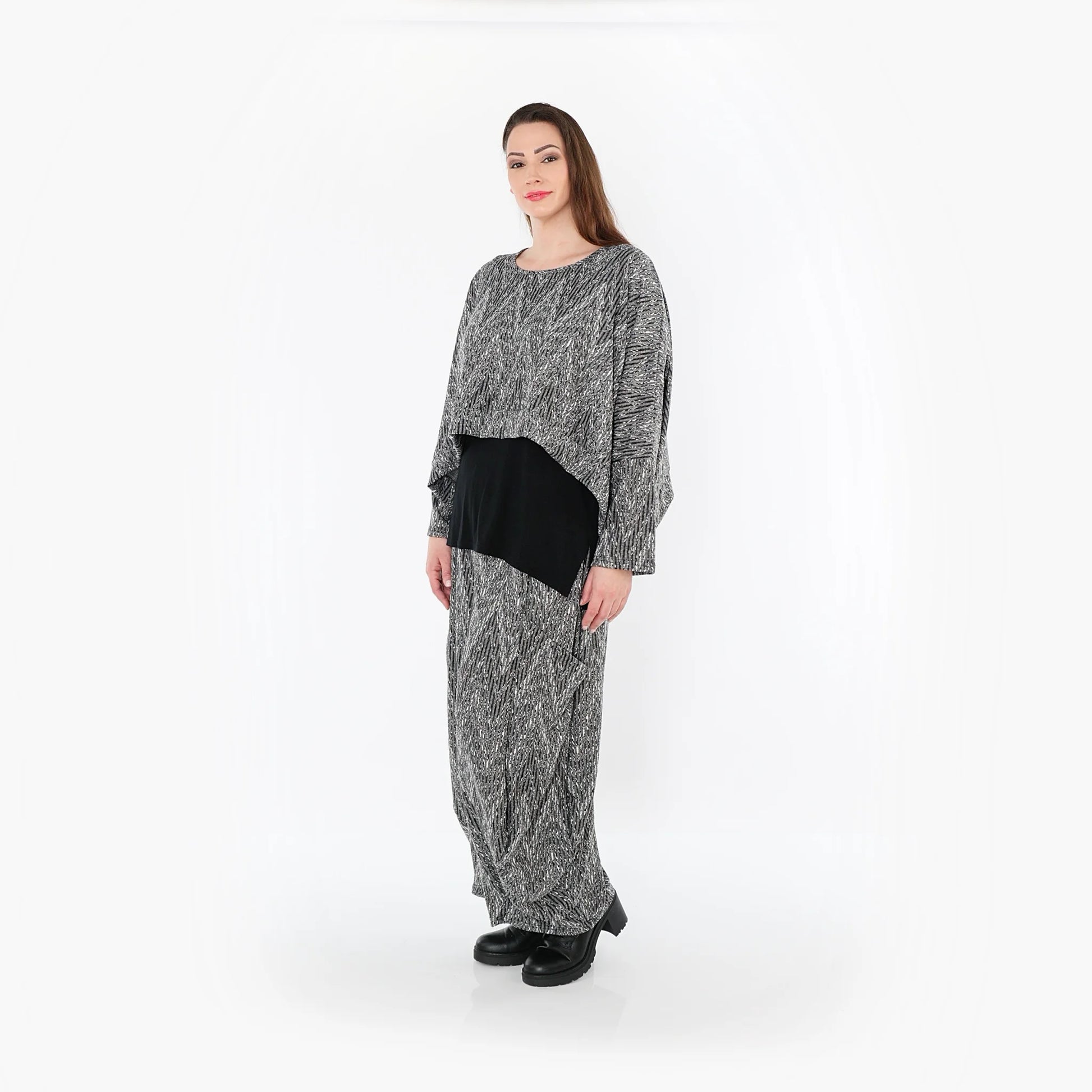  AKH Fashion Überwurf in kastiger Form, aus Materialmix, 1526.07011, Grau/Schwarz/Weiß