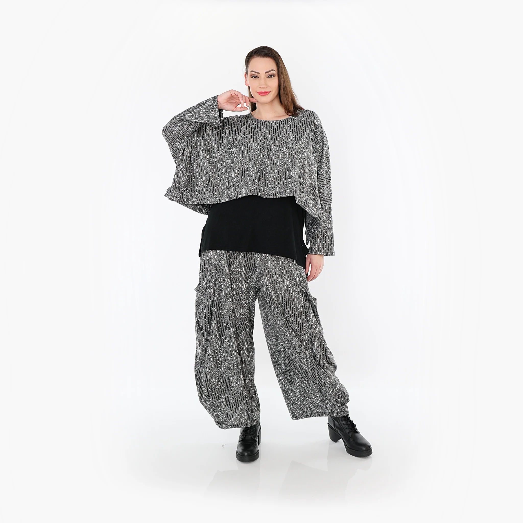  AKH Fashion Überwurf in kastiger Form, aus Materialmix, 1526.07011, Grau/Schwarz/Weiß