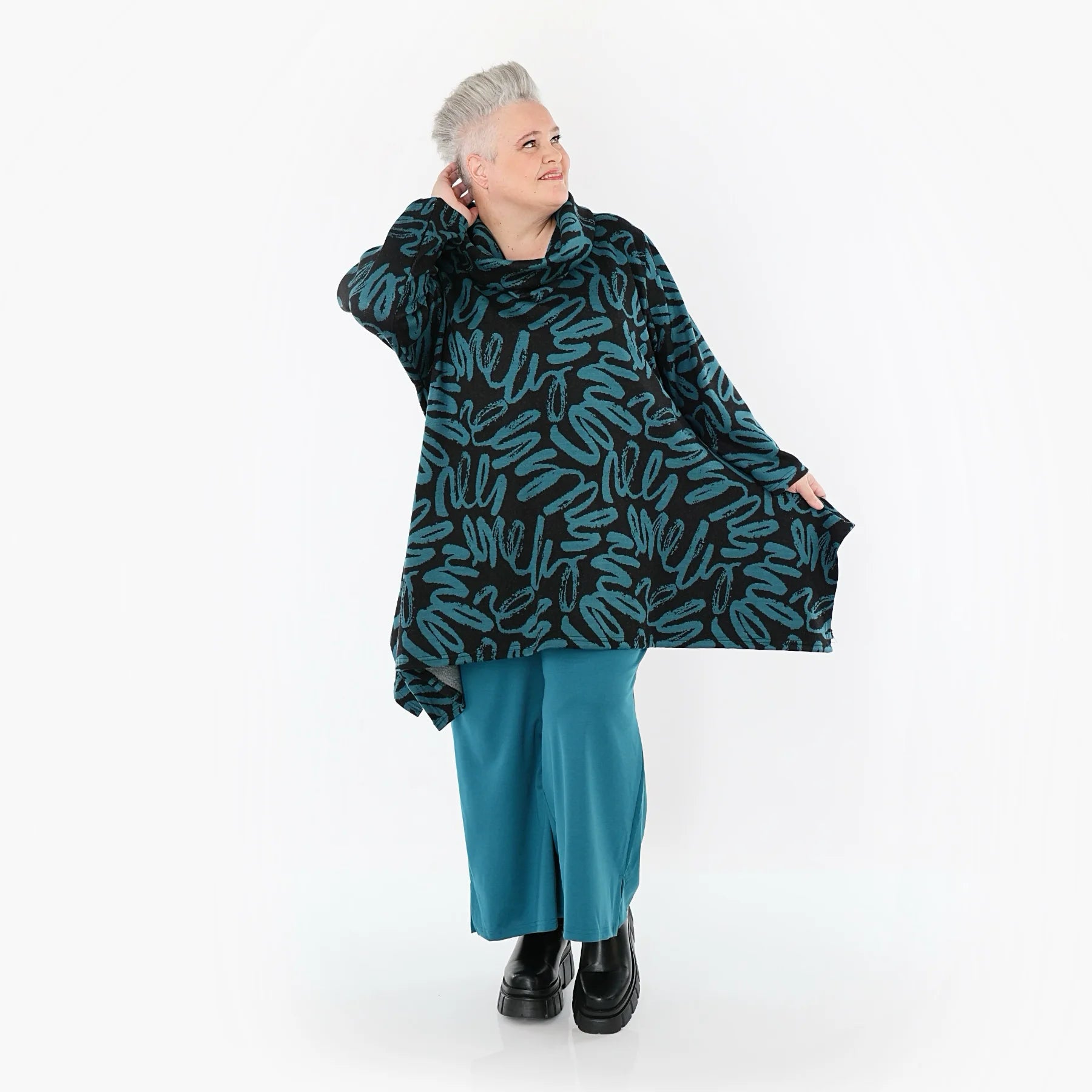 A-Form Shirt von AKH Fashion aus Materialmix, 1529.03371, Schwarz/Petrol, Kringel, Schick