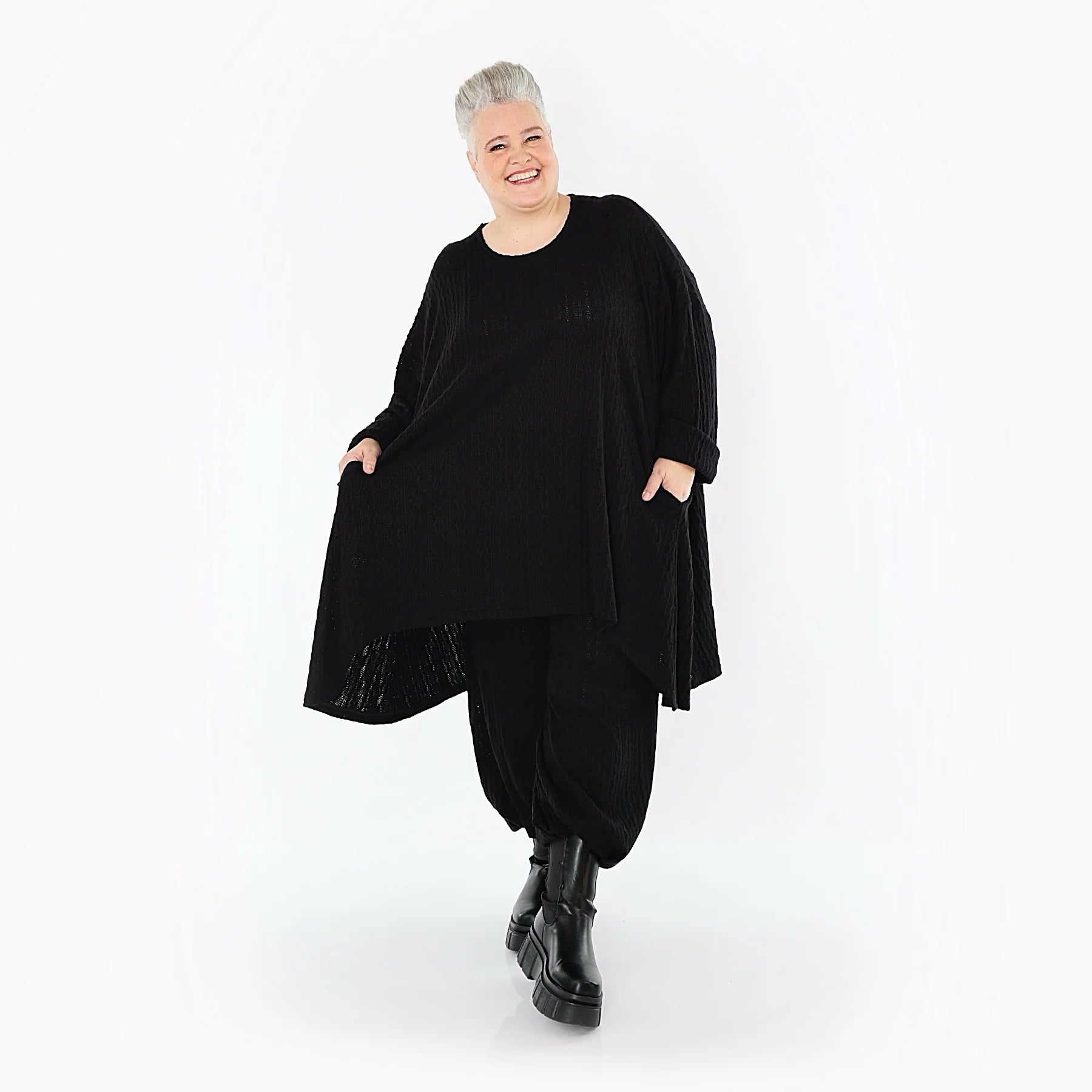 A-Form Bigshirt von AKH Fashion aus Materialmix, 1532.07014, Schwarz, Wellen, Ausgefallen