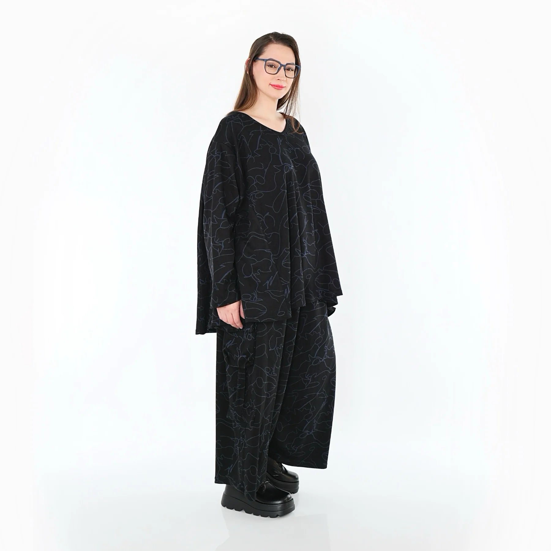  A-Form Bigshirt von AKH Fashion aus Viskose, 1545.00593, Schwarz/Blau, Kringel, Ausgefallen