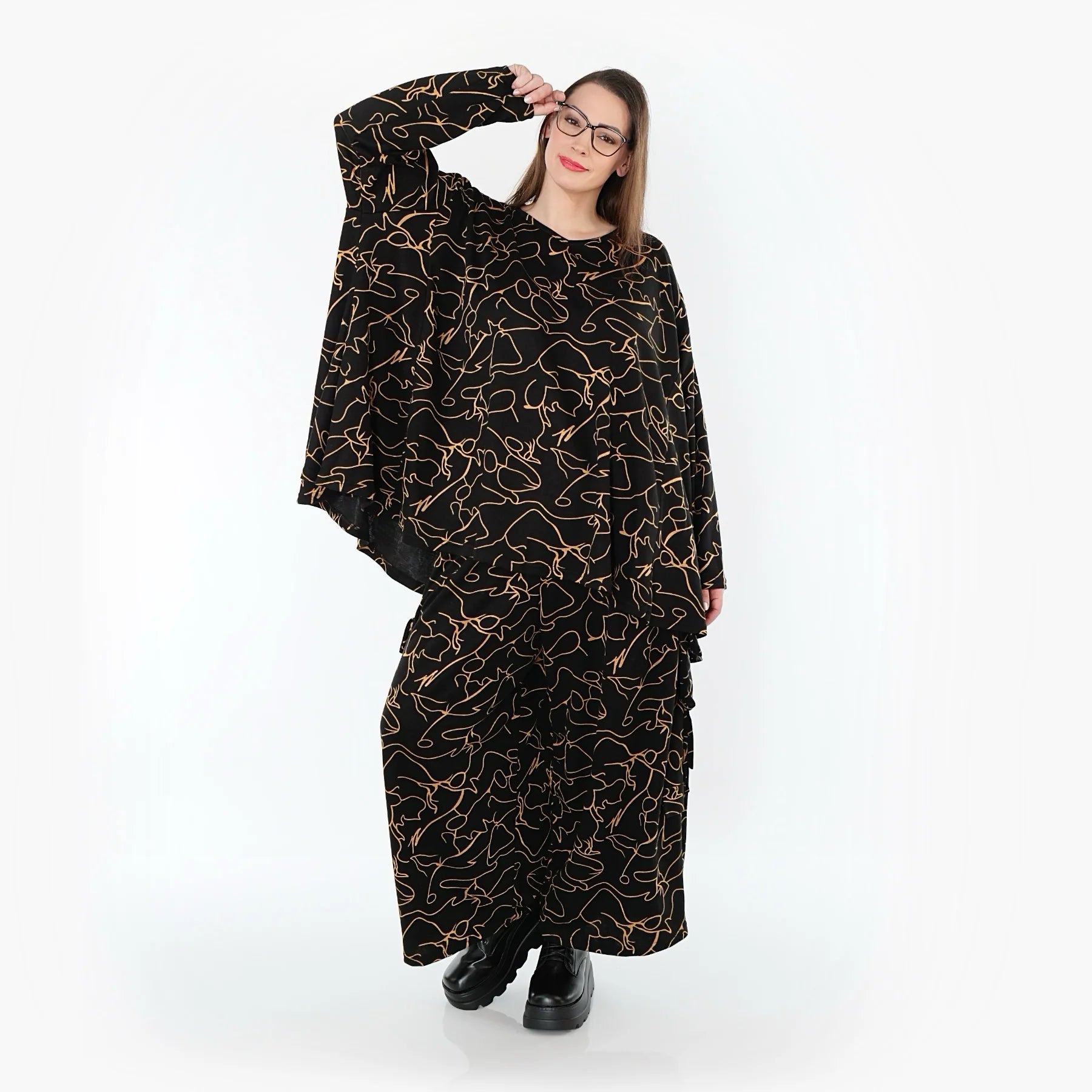  A-Form Bigshirt von AKH Fashion aus Viskose, 1545.00593, Schwarz/Orange, Kringel, Schick