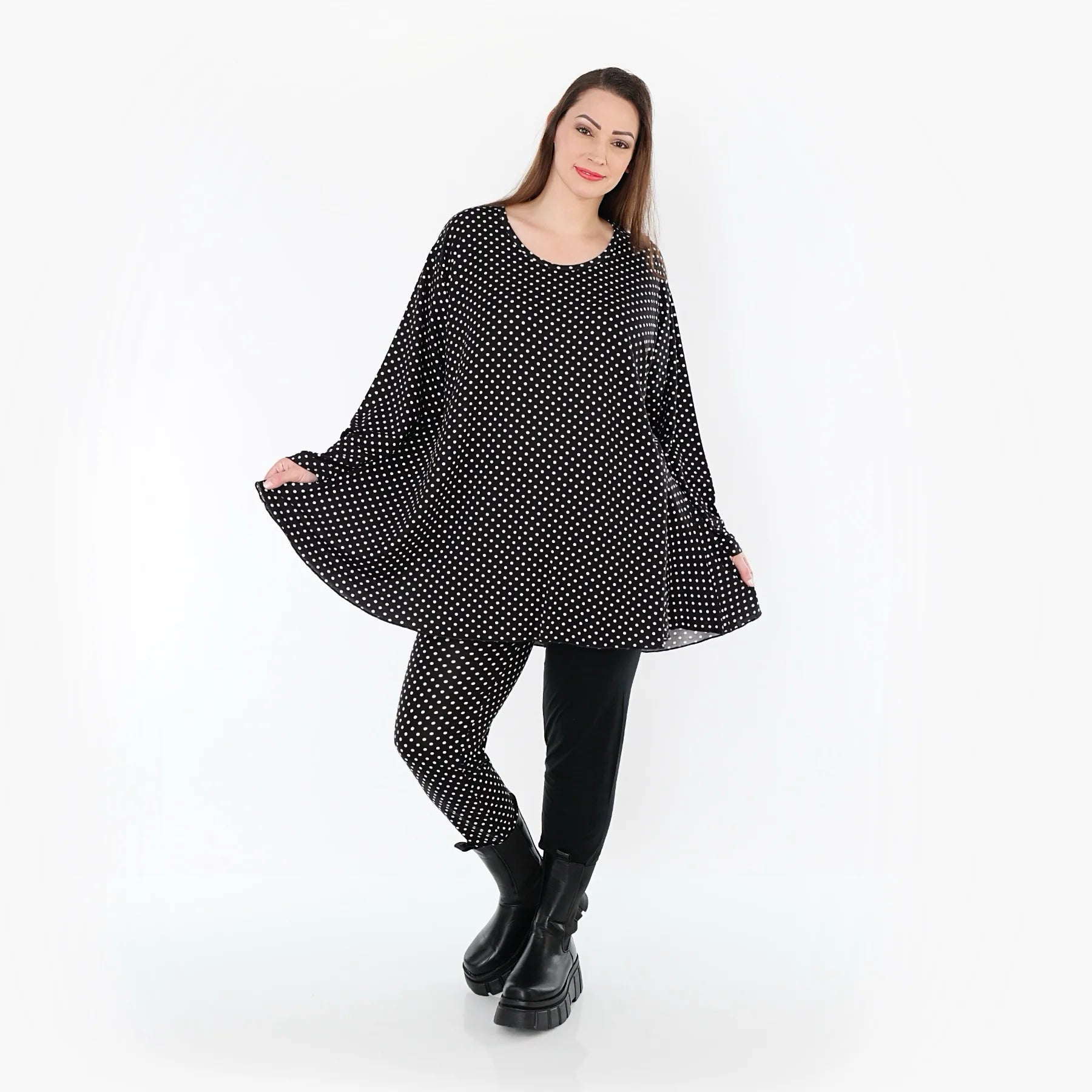  AKH Fashion Shirt in Glocken-Form, aus Viskose, 1557.01892, Schwarz/Weiß, Punkte, Schick