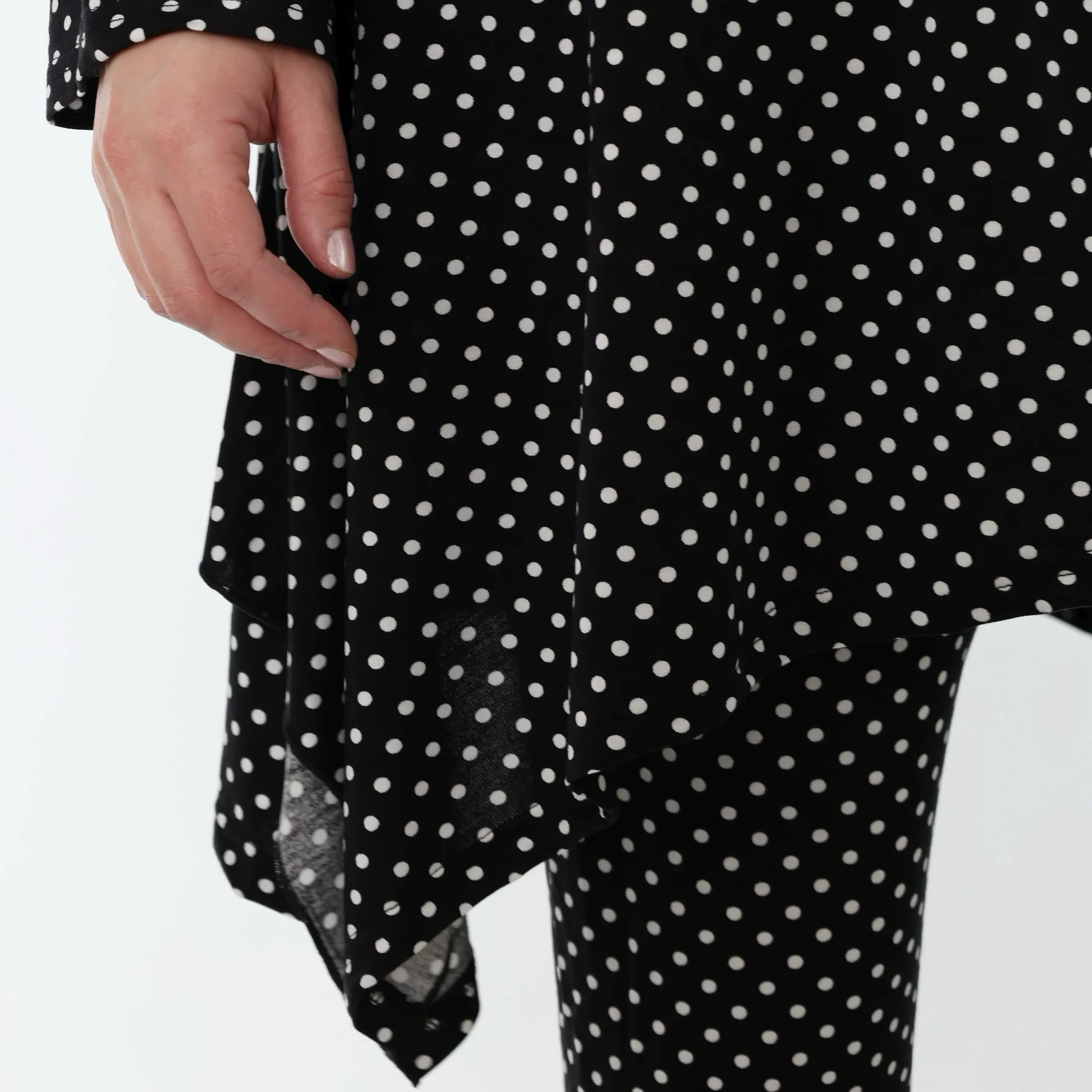  A-Form Bigshirt von AKH Fashion aus Viskose, 1557.03371, Schwarz/Weiß, Punkte, Ausgefallen