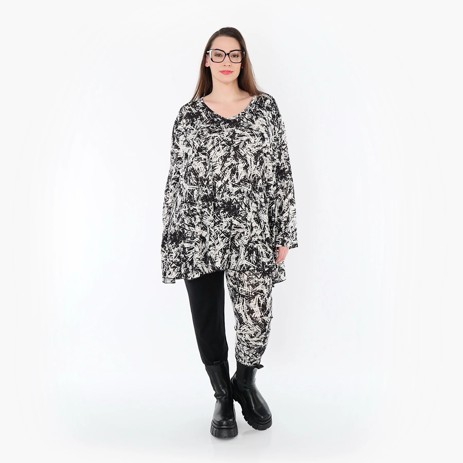  A-Form Bigshirt von AKH Fashion aus Viskose, 1559.00593, Schwarz/Weiß, Abstrakt, Ausgefallen