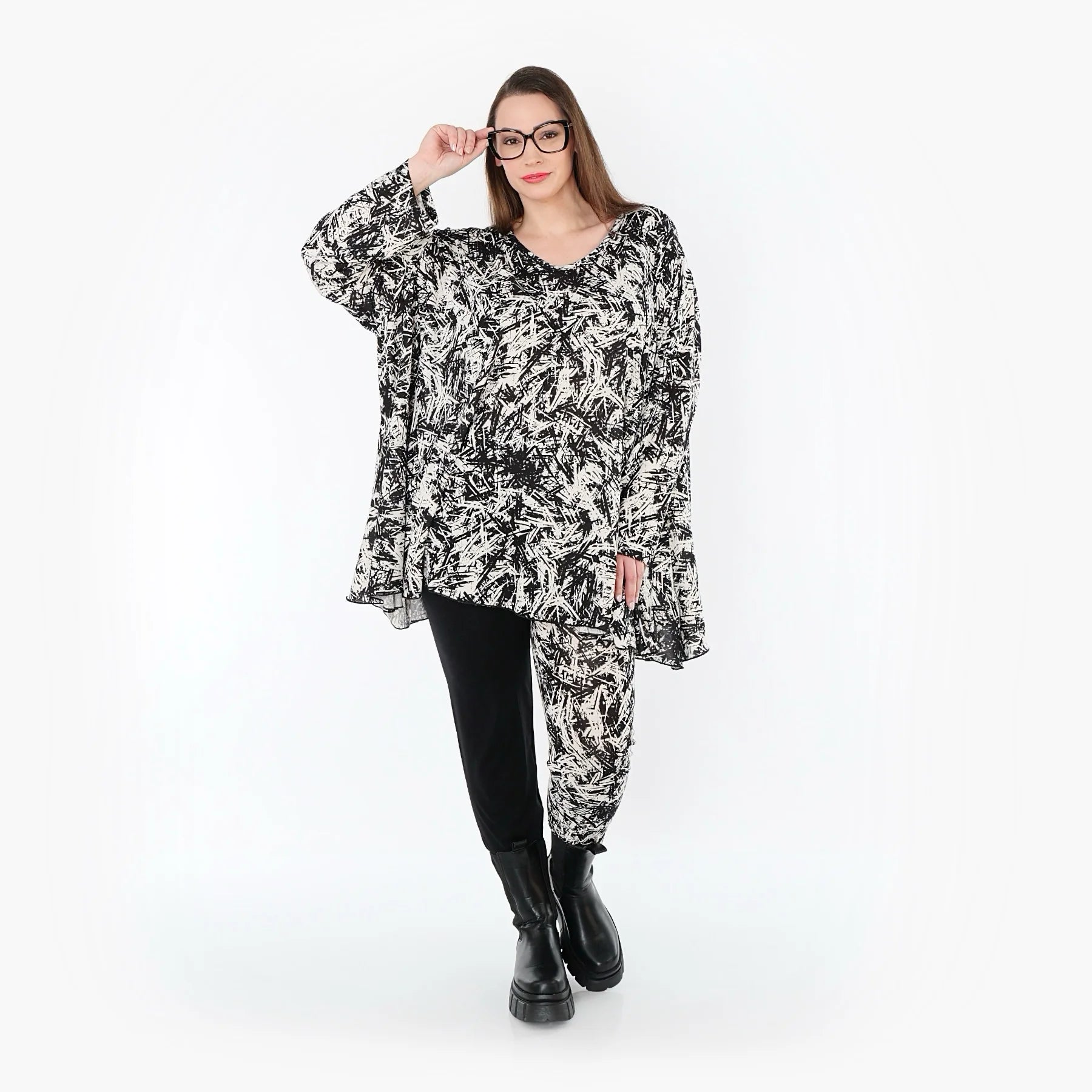  A-Form Bigshirt von AKH Fashion aus Viskose, 1559.00593, Schwarz/Weiß, Abstrakt, Ausgefallen