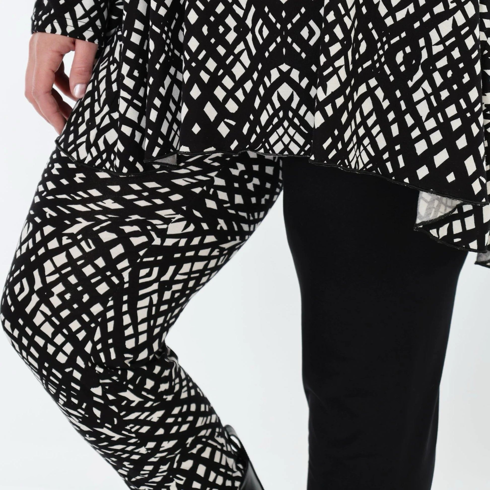  AKH Fashion Leggings in gerader Form, aus Viskose, 1560.0P100, Schwarz/Weiß, Abstrakt