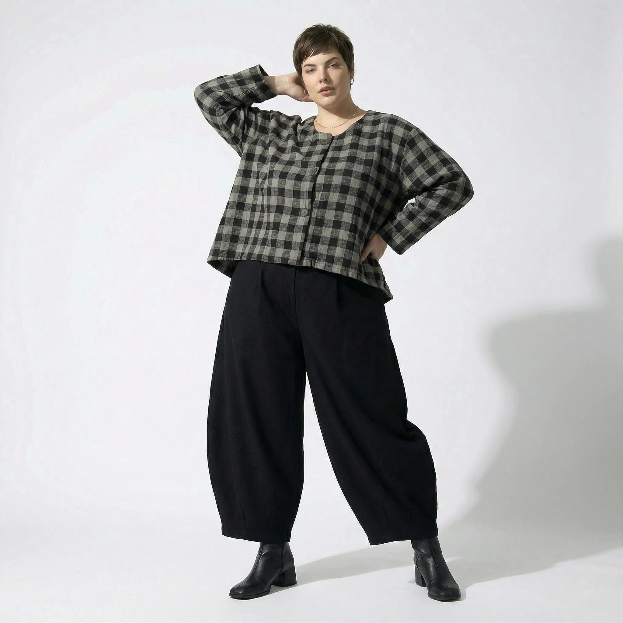  AKH Fashion Jacke in gerundeter Form, aus Polyester, 1562.00130, Grau/Schwarz, Kariert