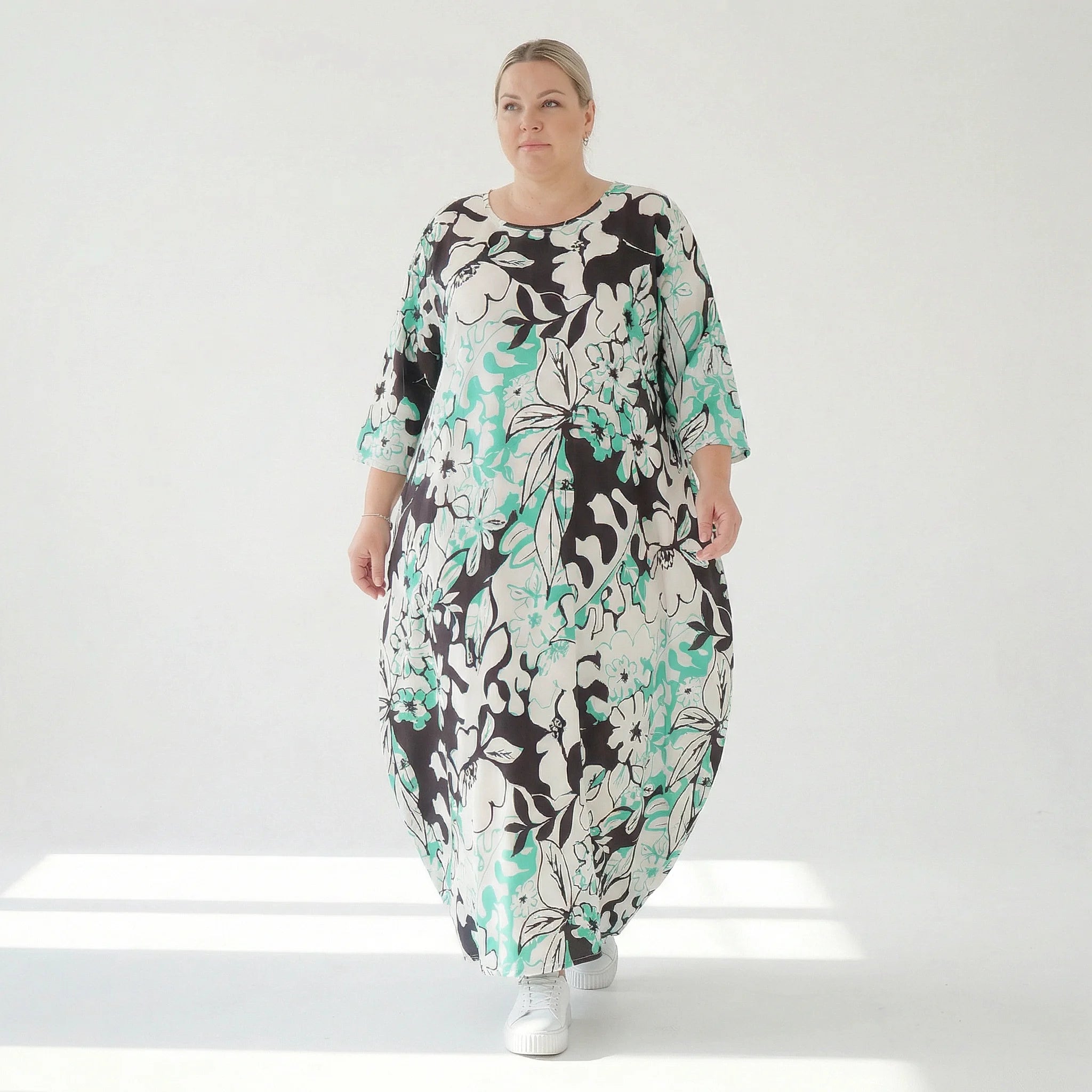  Ballonkleid von AKH Fashion aus Viskose, 1574.01926, Weiß/Schwarz/Grün, Blumen, Schick