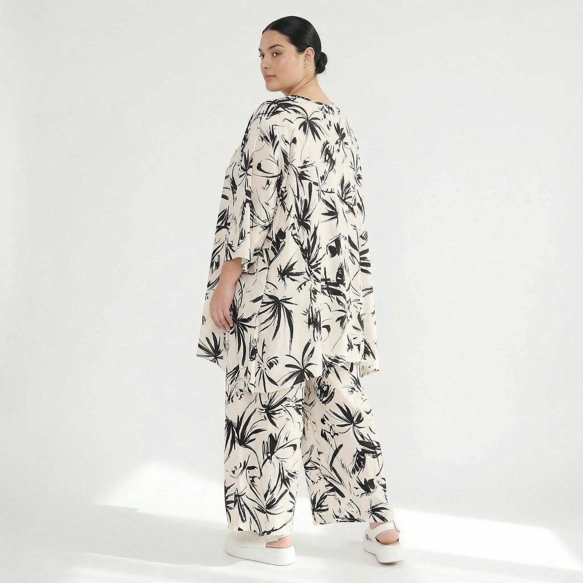 Ballonhose von AKH Fashion aus Baumwolle, 1578.07070, Ecru/Schwarz, Blumen, Ausgefallen