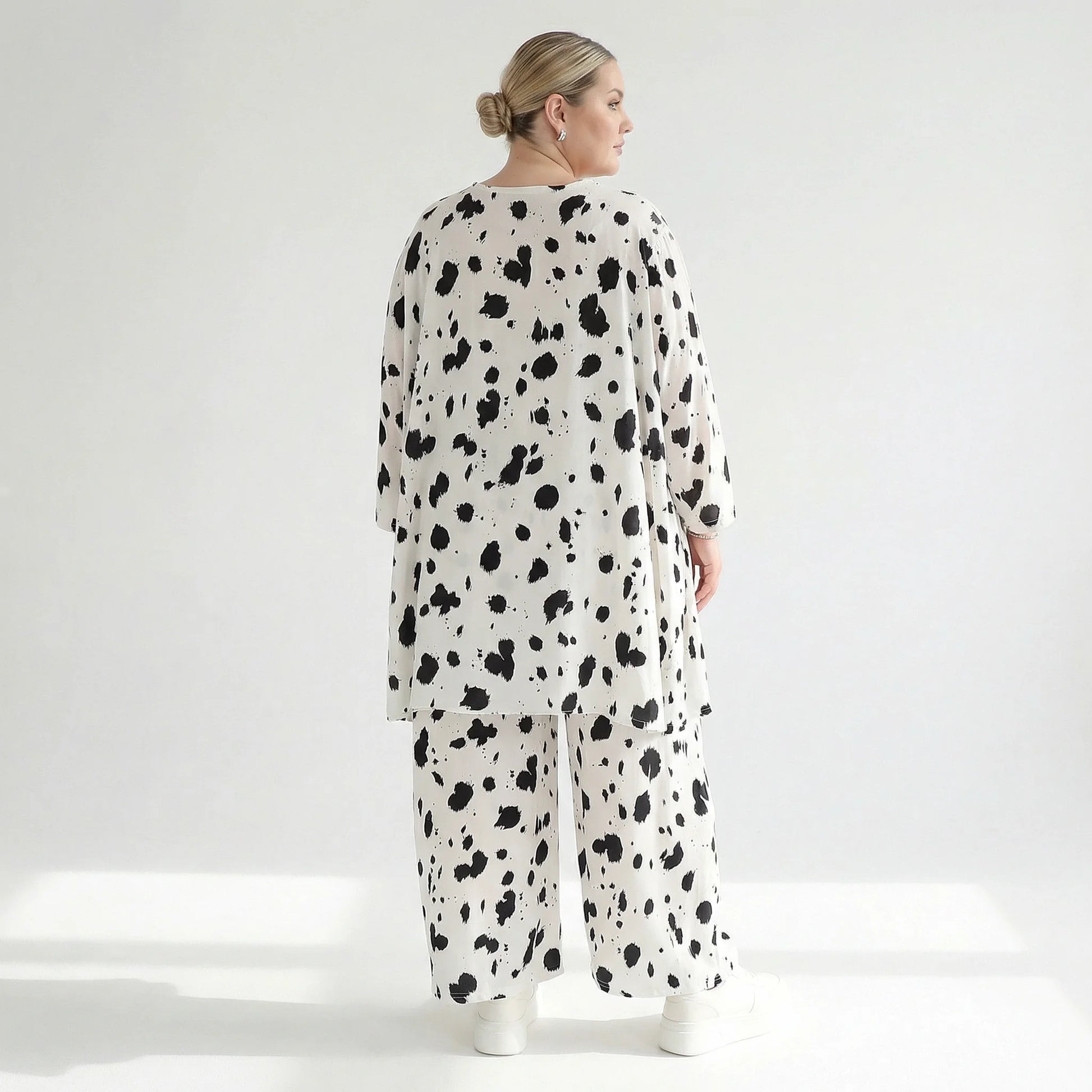 A-Form Bigshirt von AKH Fashion aus Viskose, 1579.00593, Weiß/Schwarz, Kleckse, Ausgefallen