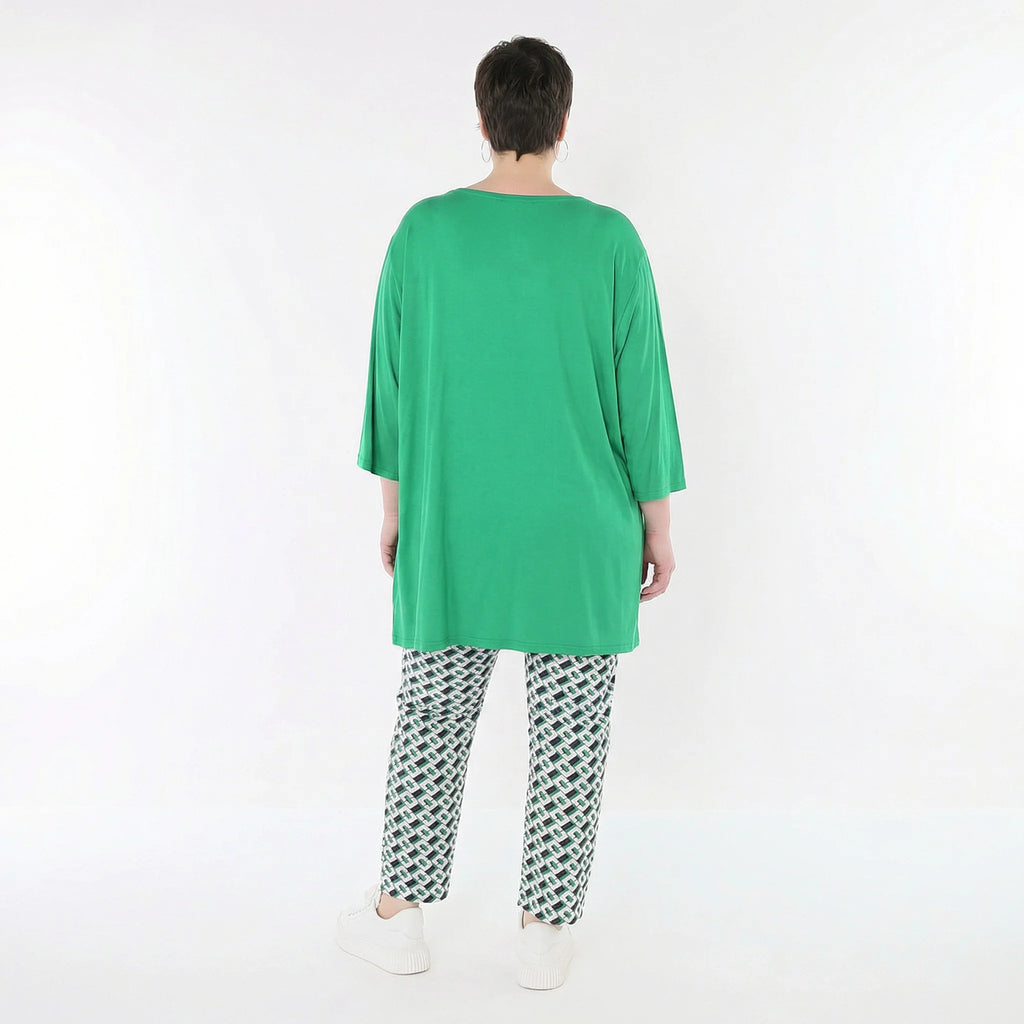 Ausgefallene Bengaline Karottenhose im zeitlosen Lagenlook, stretchig und fein, abstrakt, Marine/Grün/Weiß