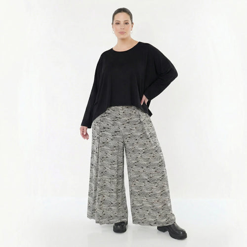 Luftige Palazzo Hose im Lagenlook aus leichter Krepp Viskose mit Plissee Struktur, Schwarz/Weiß