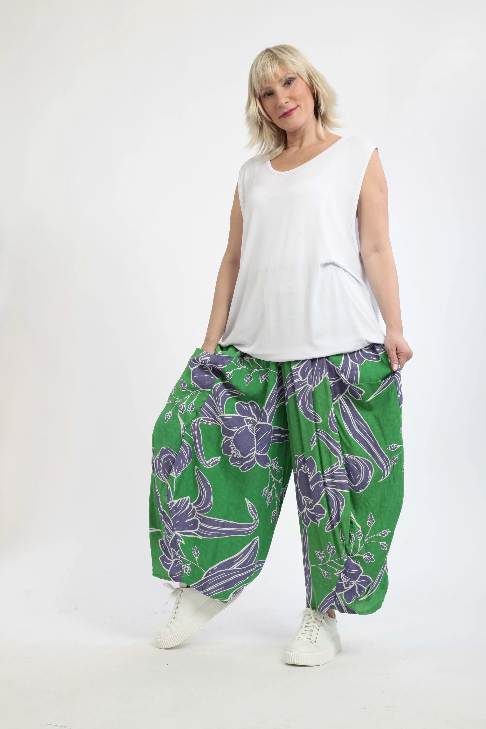  Ballonhose von AKH Fashion aus Viskose, 1421.08069, Grün/Flieder, Blumen, Schick, Modern