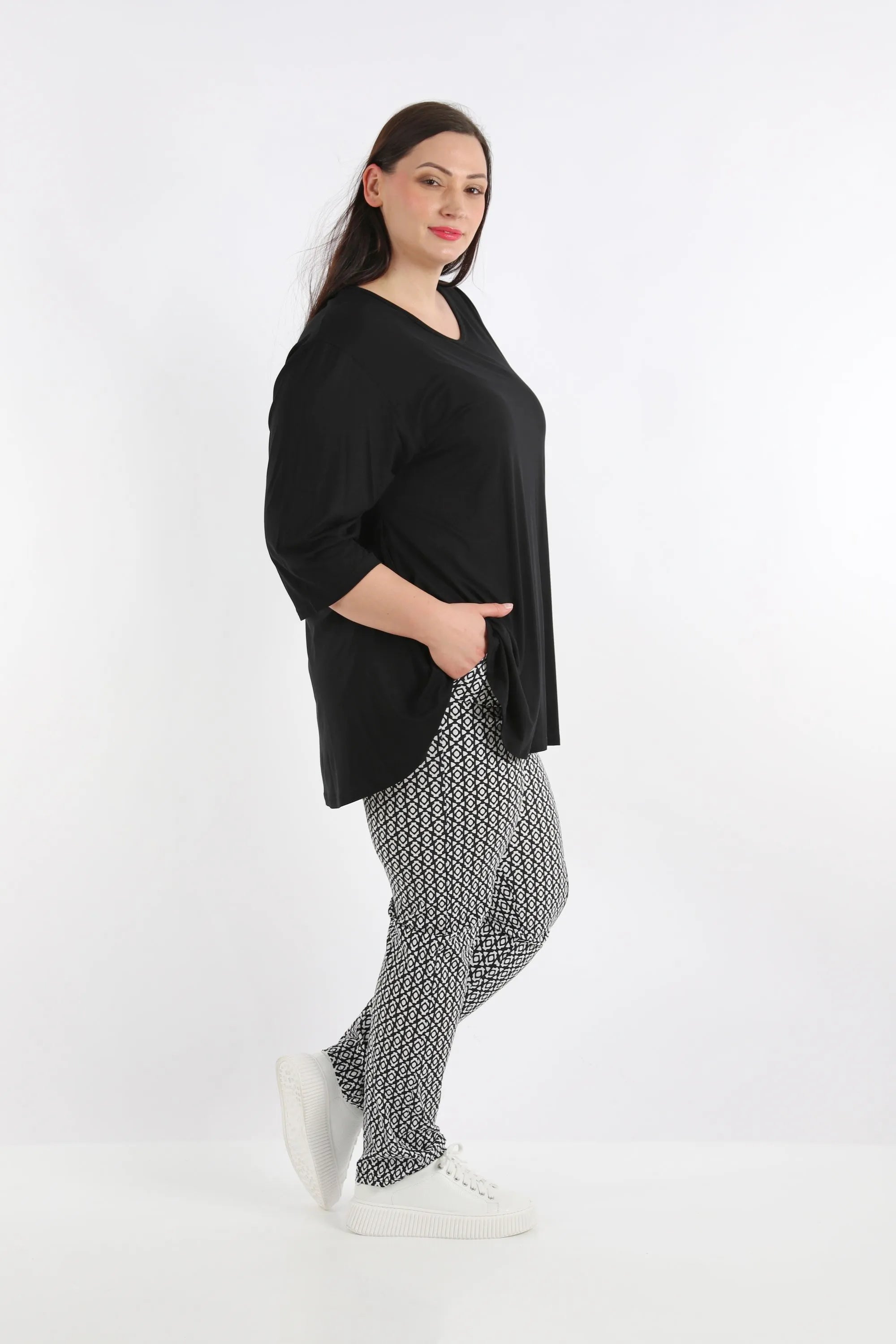  AKH Fashion Hose in gerader Form, aus Polyester, 1267.02608, Schwarz-Weiß, Muster, Schick