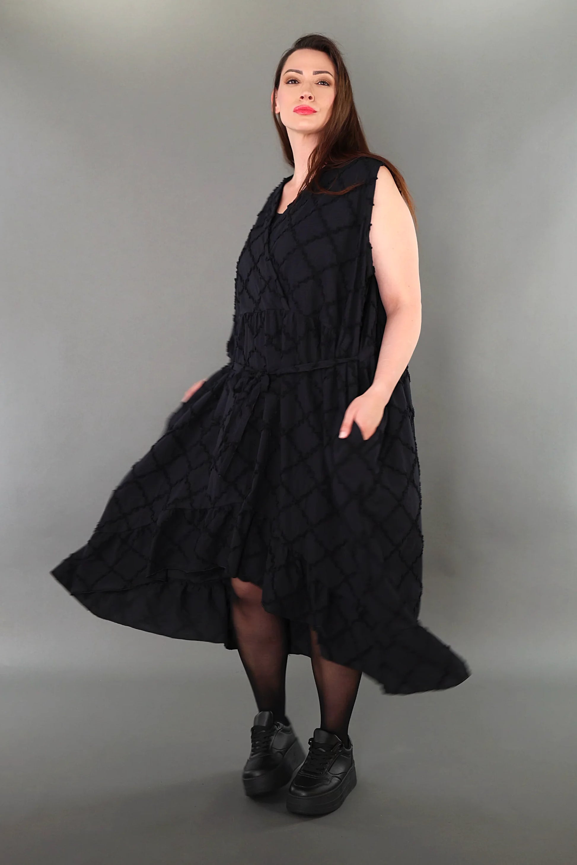  A-Form Kleid von AKH Premium aus Baumwolle, P1004.7115, Schwarz, Raute, Ausgefallen
