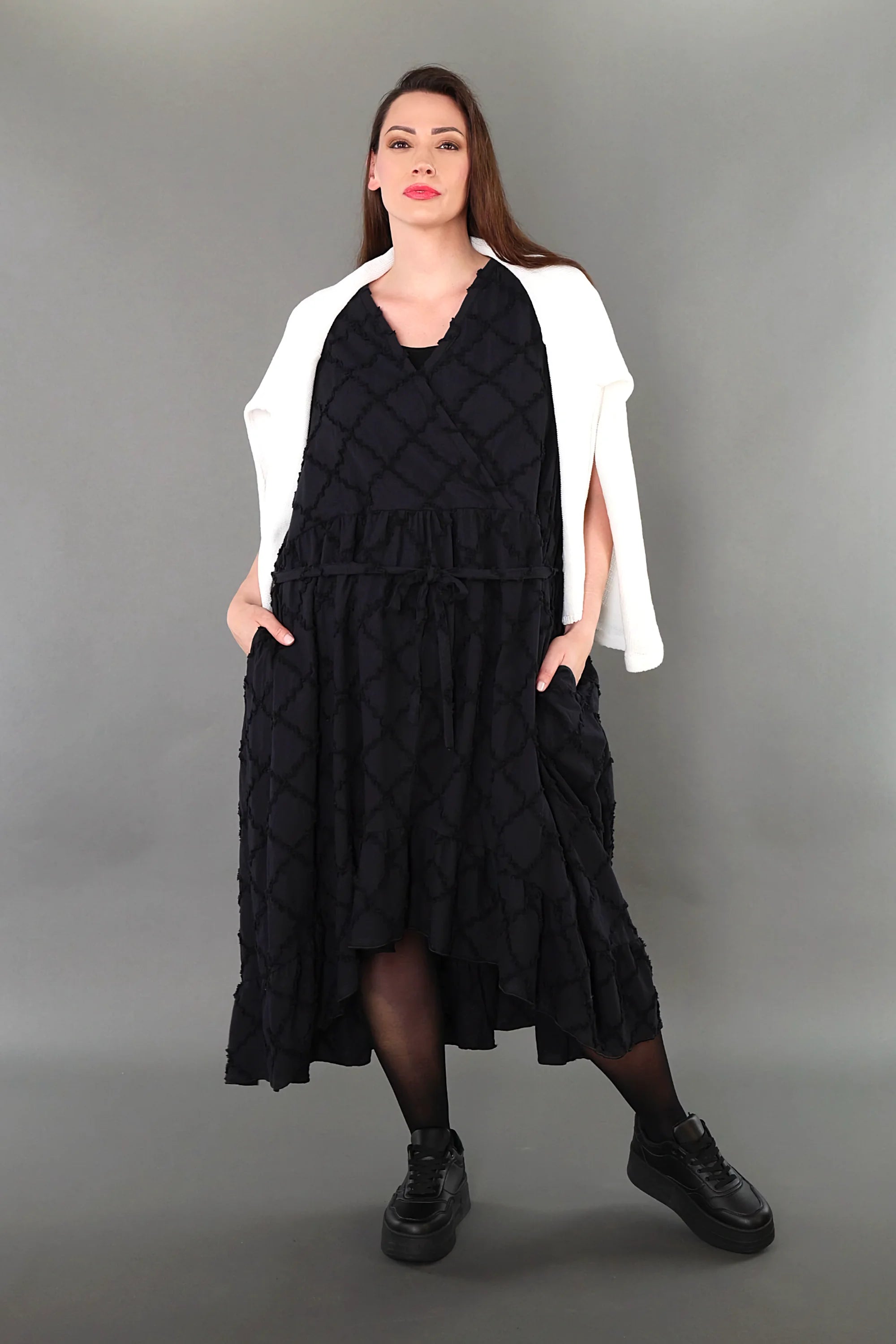  A-Form Kleid von AKH Premium aus Baumwolle, P1004.7115, Schwarz, Raute, Ausgefallen