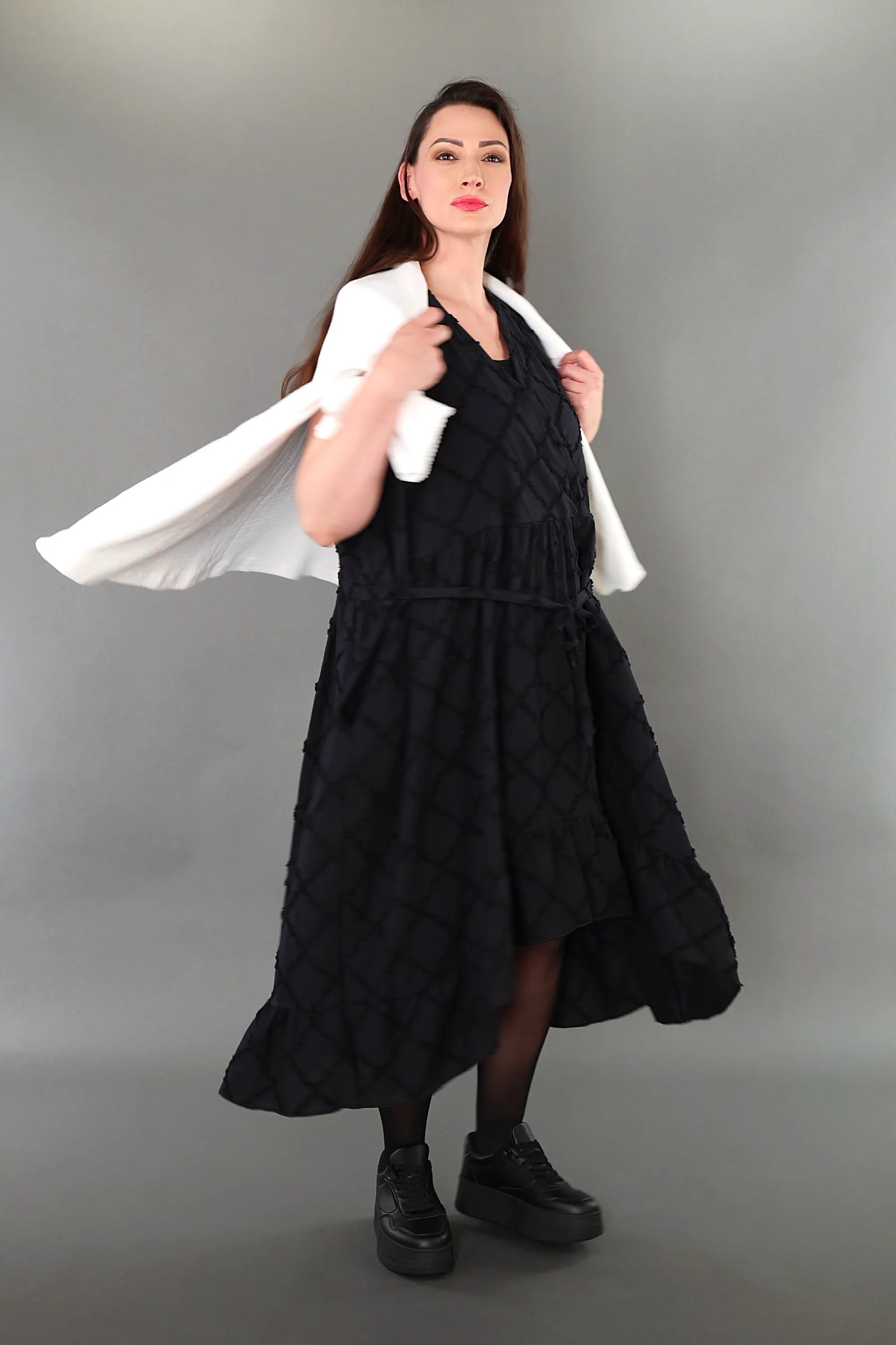  A-Form Kleid von AKH Premium aus Baumwolle, P1004.7115, Schwarz, Raute, Ausgefallen