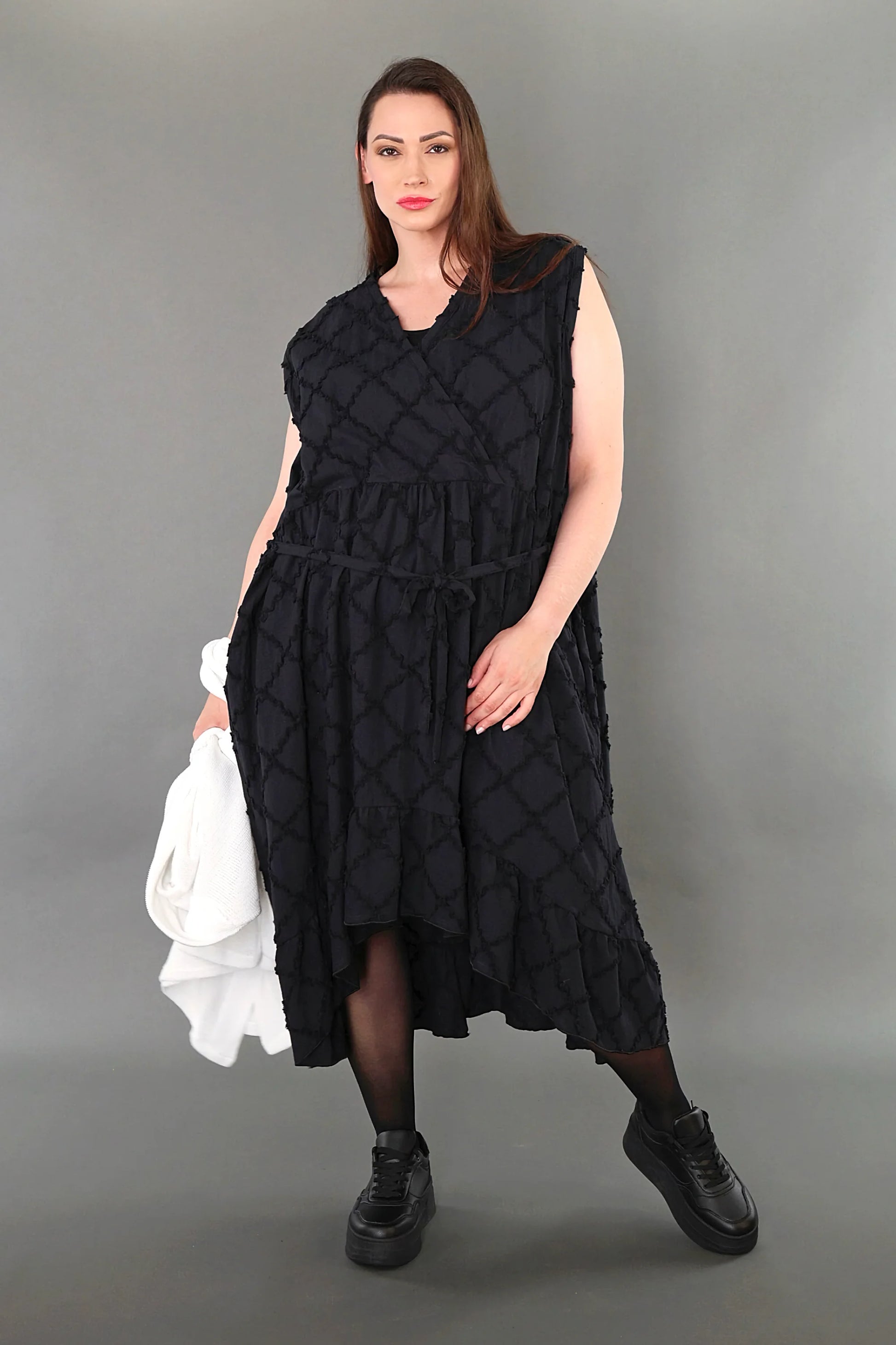  A-Form Kleid von AKH Premium aus Baumwolle, P1004.7115, Schwarz, Raute, Ausgefallen
