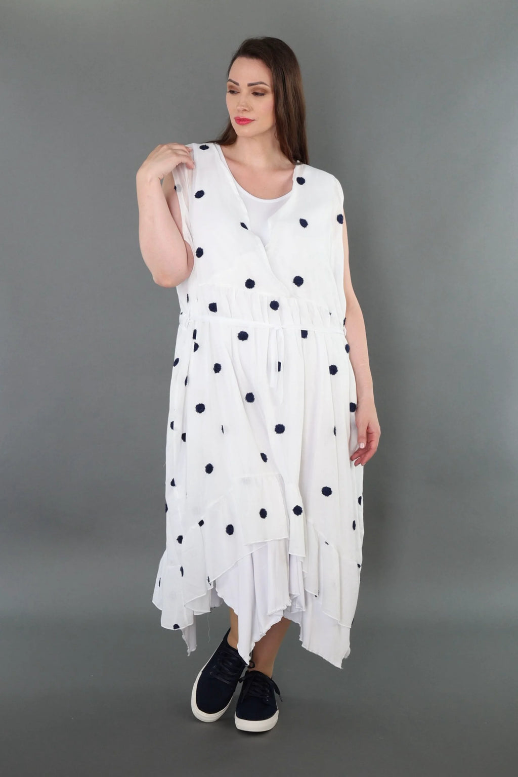  A-Form Kleid von AKH Premium aus Baumwolle, P1005.7115, Weiß/Dunkelblau, Punkte, Schick