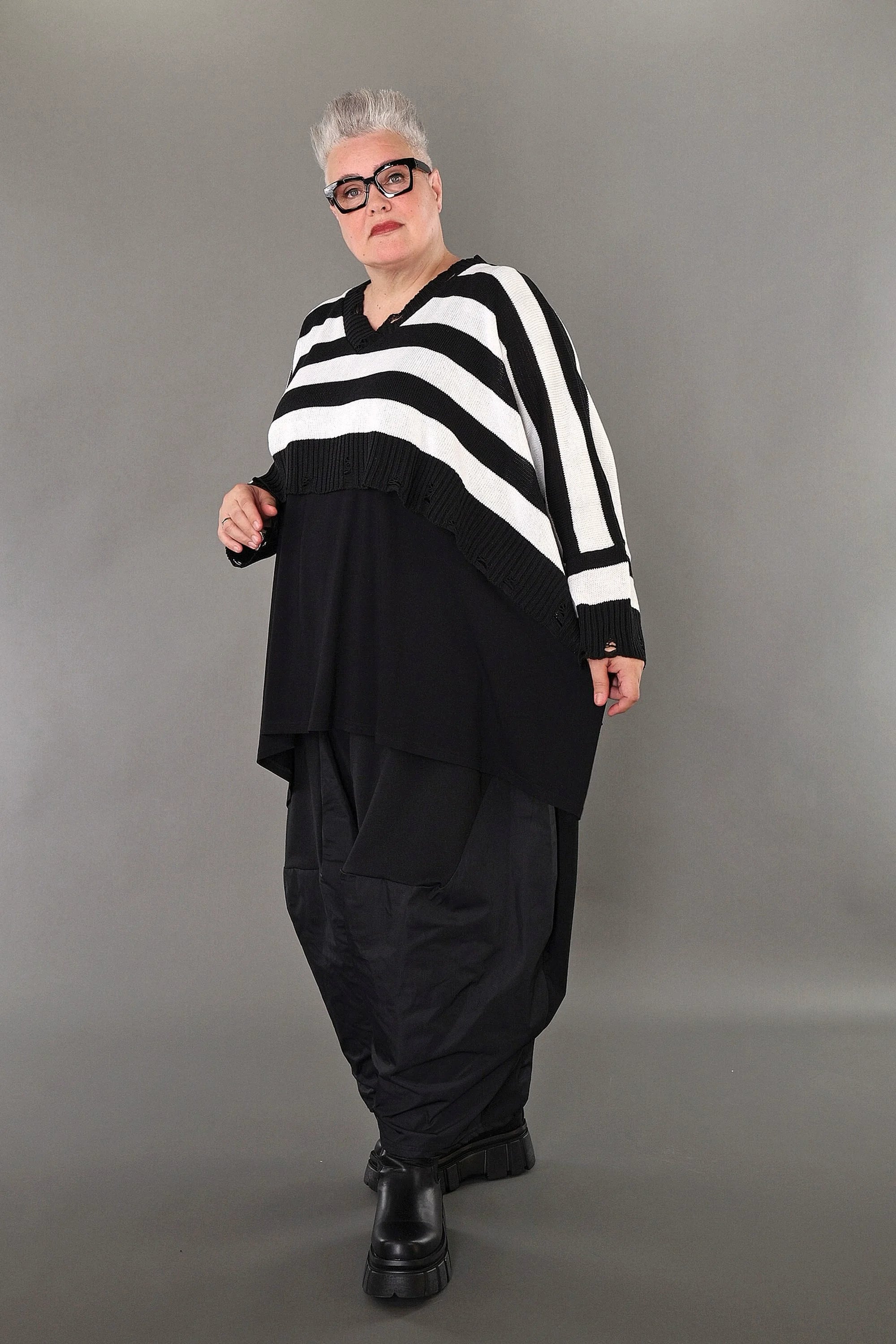  AKH Premium Überwurf in kastiger Form, aus Baumwolle, P1007.2537, Schwarz/Weiß, Schick