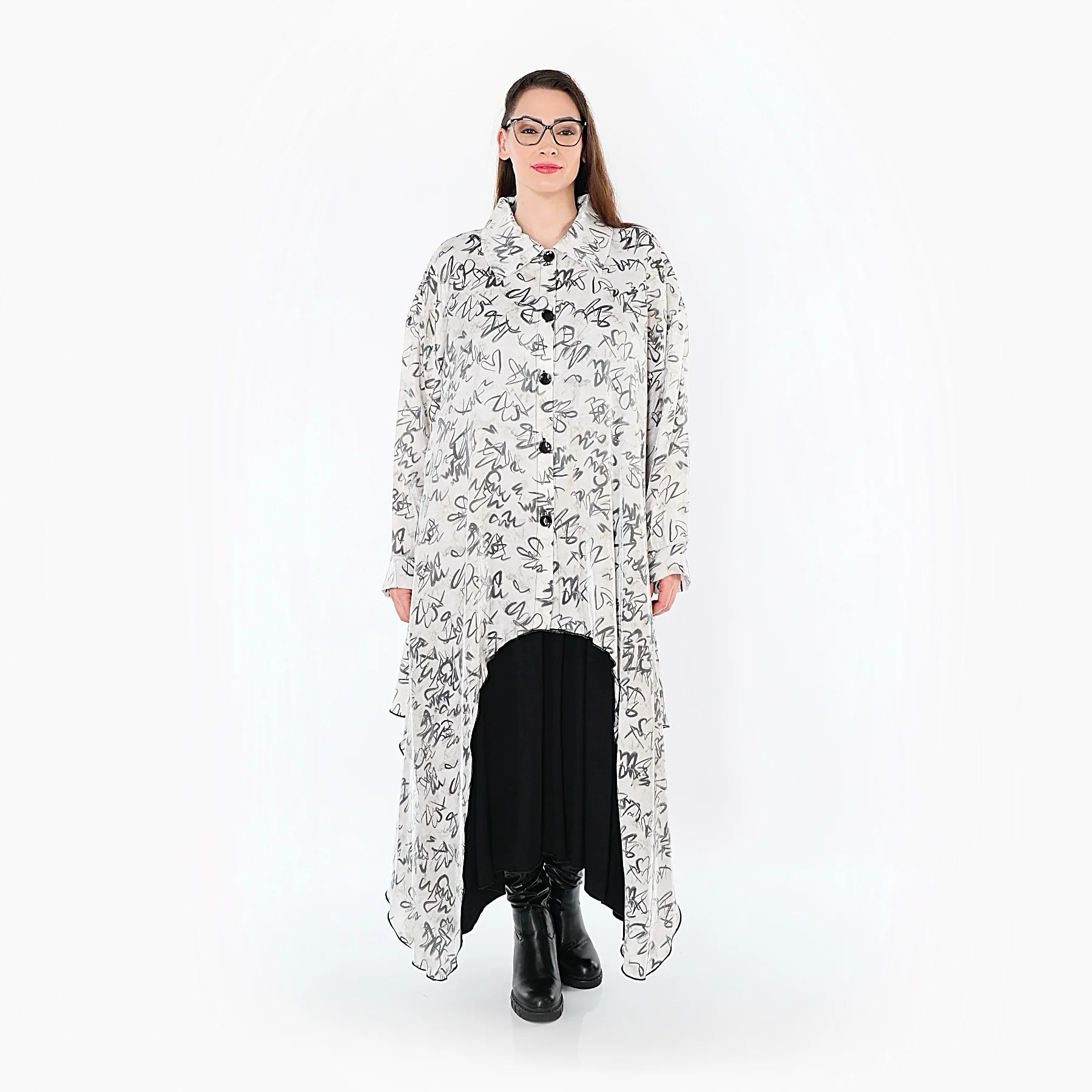  Zipfel Bluse von AKH Premium aus Viskose, P1010.7135, Schwarz/Weiß, Grafik, Ausgefallen