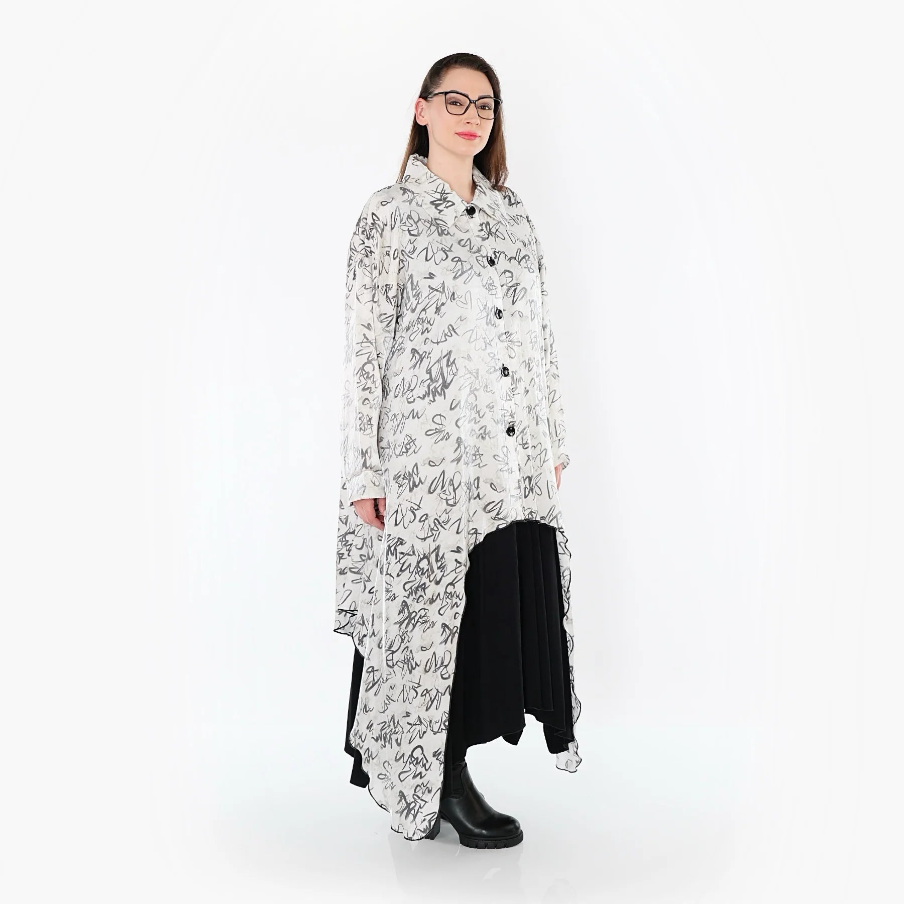  Zipfel Bluse von AKH Premium aus Viskose, P1010.7135, Schwarz/Weiß, Grafik, Ausgefallen