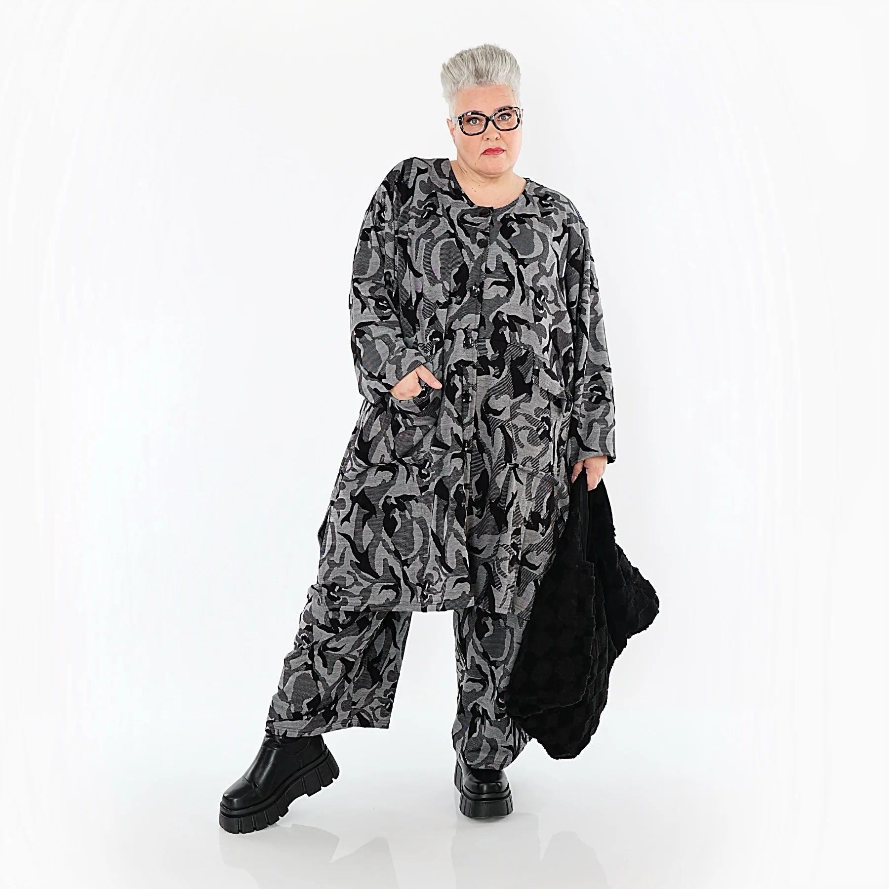  Ballonjacke von AKH Premium aus Viskose, P1012.7140, Grau/Schwarz, Wellen, Ausgefallen