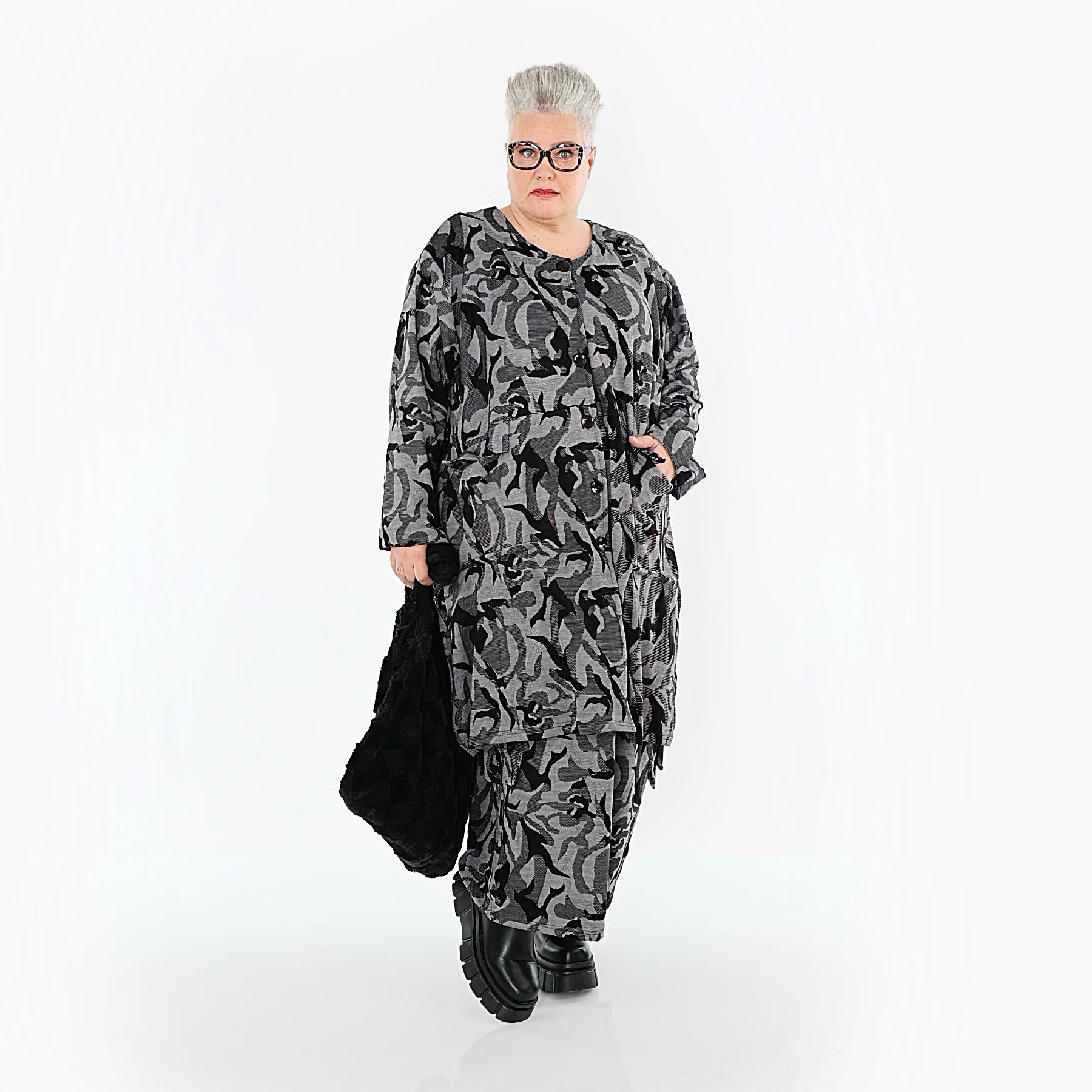  Ballonjacke von AKH Premium aus Viskose, P1012.7140, Grau/Schwarz, Wellen, Ausgefallen