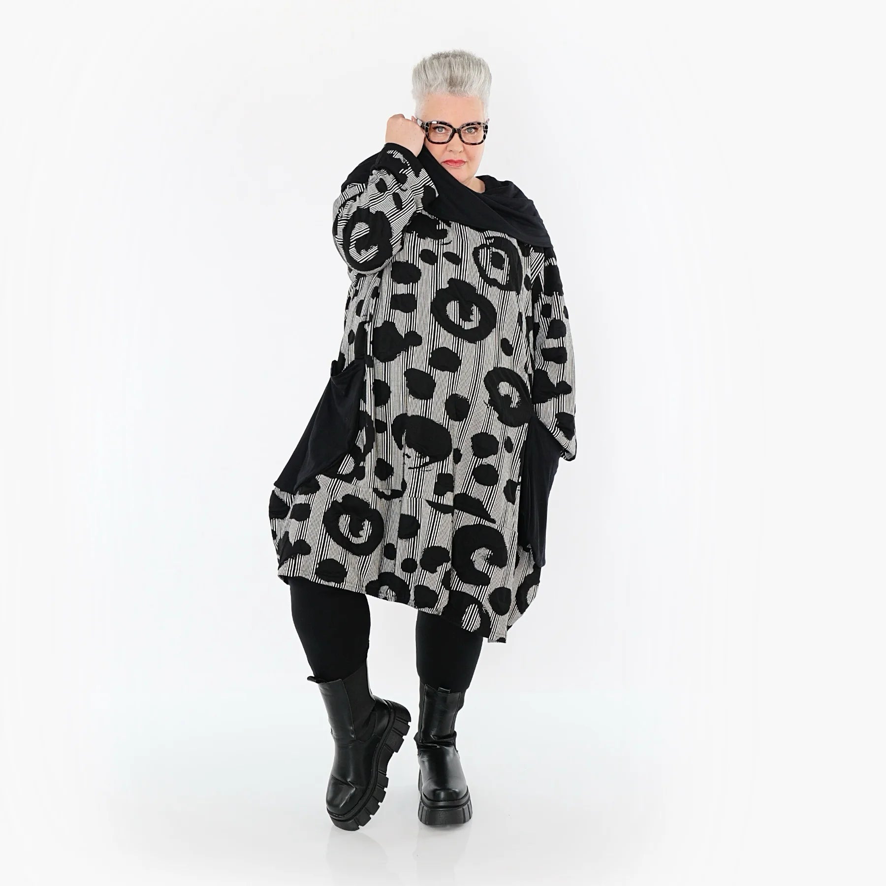  Ballonkleid von AKH Premium aus Viskose, P1013.7139, Schwarz/Weiß, Streifen, Ausgefallen