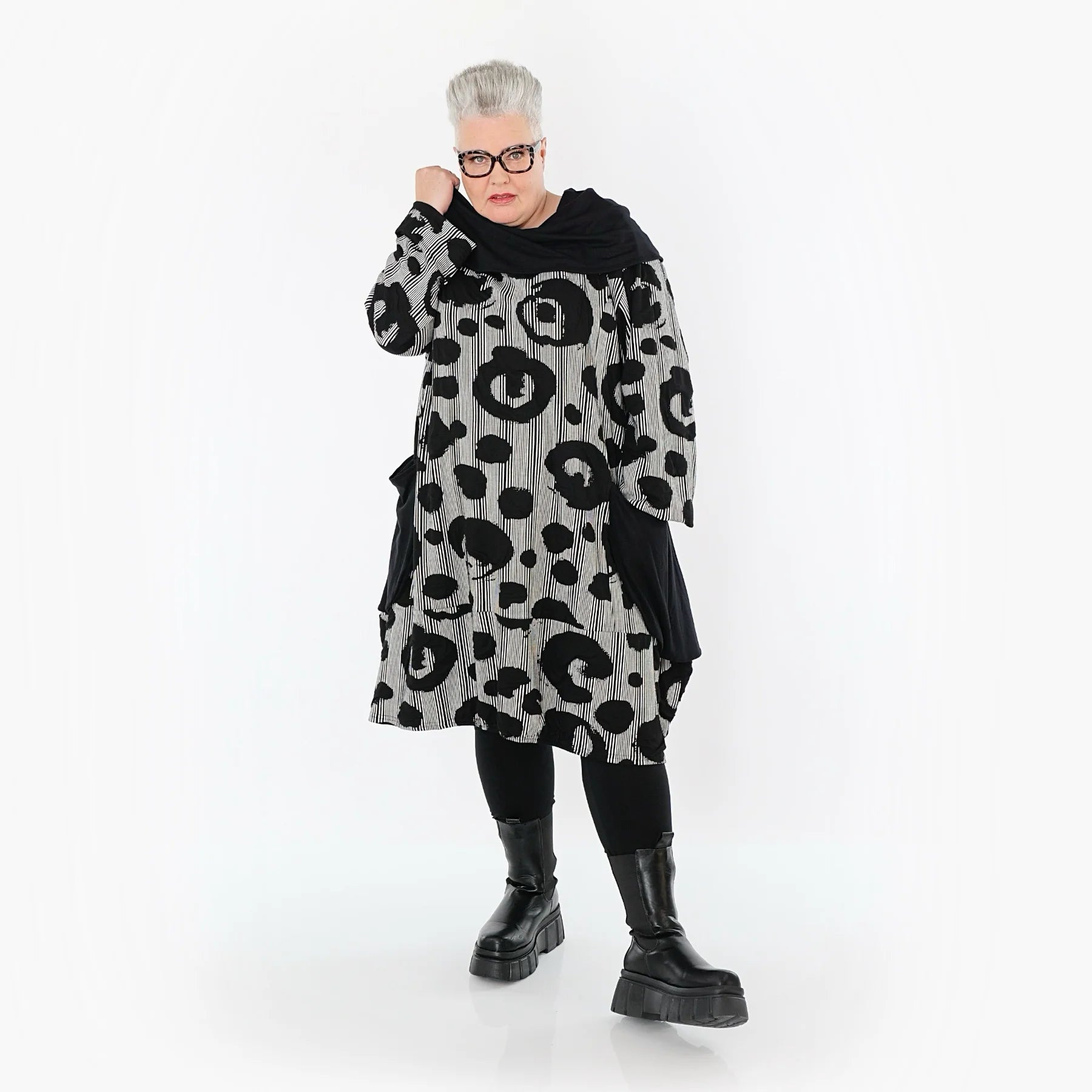  Ballonkleid von AKH Premium aus Viskose, P1013.7139, Schwarz/Weiß, Streifen, Ausgefallen