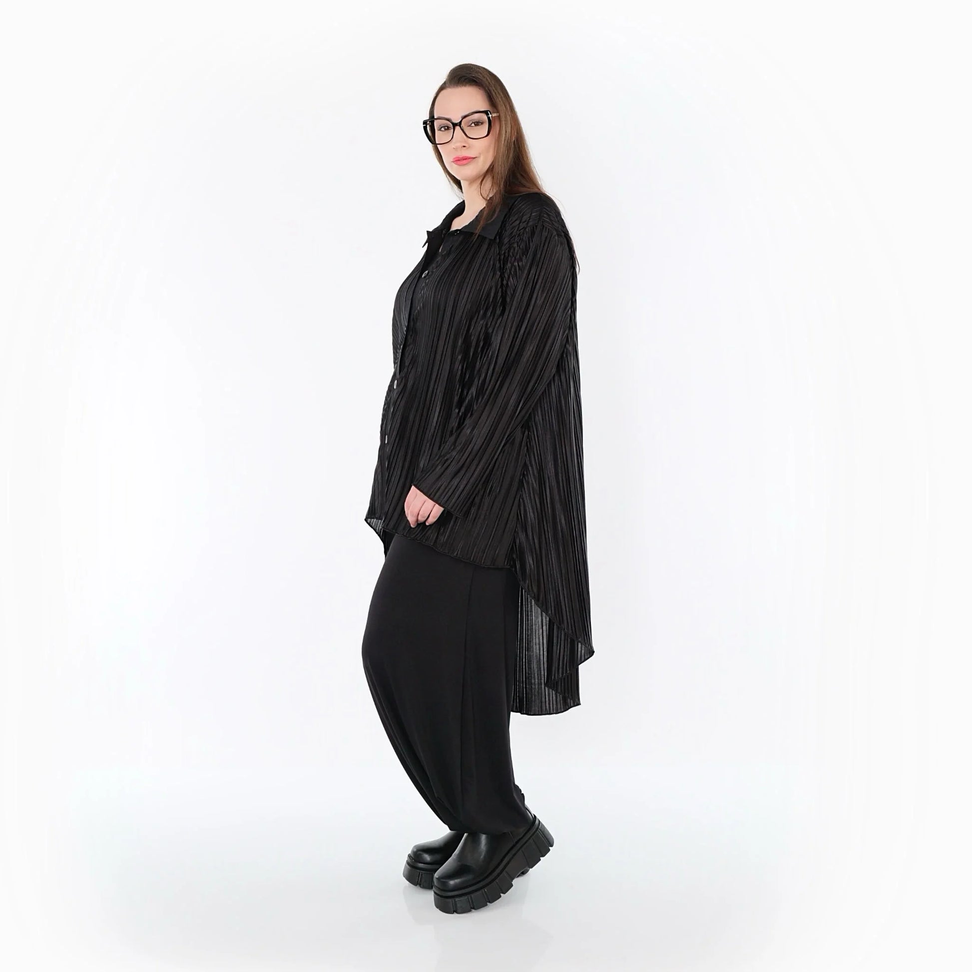  AKH Premium Bluse in Vokuhila-Form, aus Polyester, P1017.7149, Schwarz, Streifen, Schick