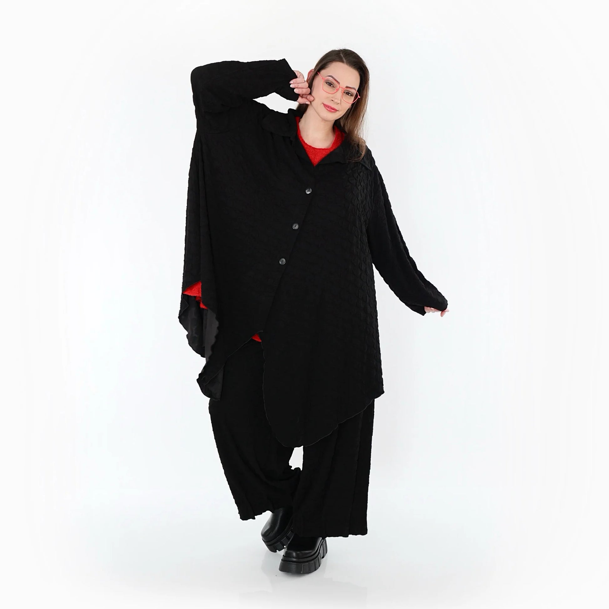  Zipfel Bluse von AKH Premium aus Viskose, P1020.7150, Schwarz, Punkte, Ausgefallen, Schick