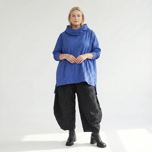 Stilvolles Oversize Big Shirt im modernen Lagenlook aus luftiger Crash-Popeline, Royalblau