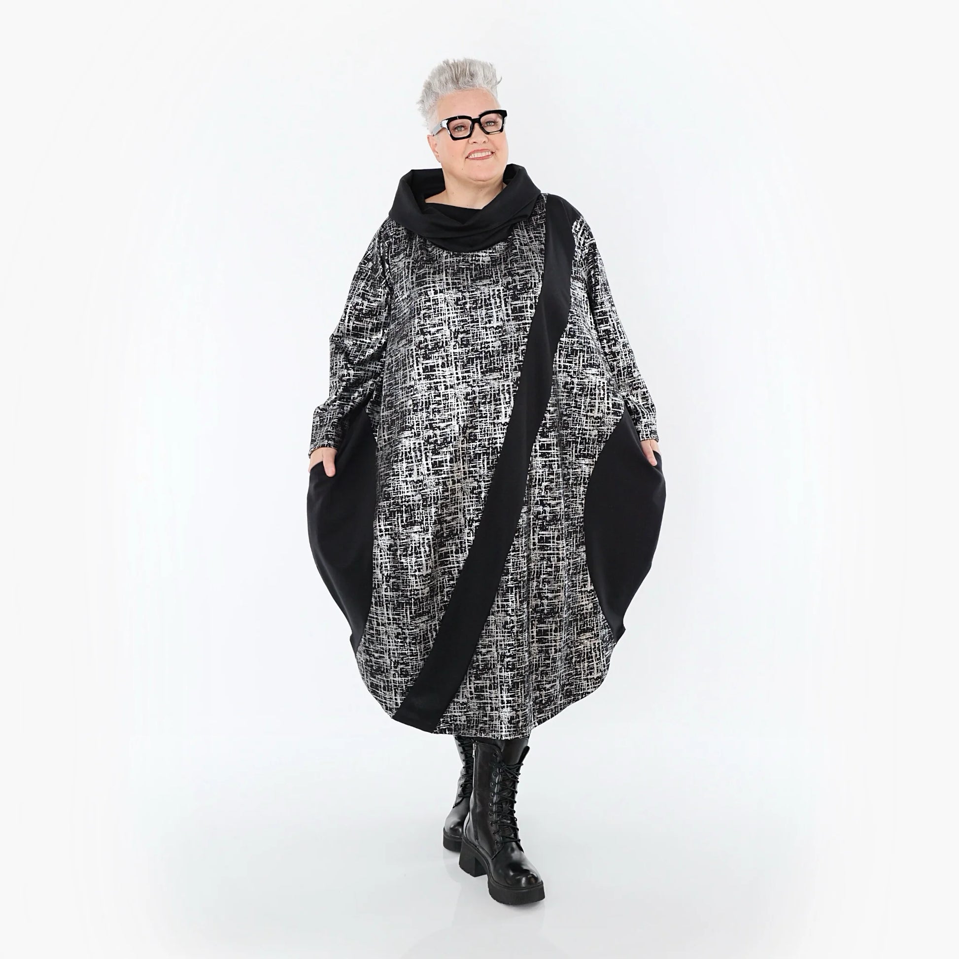  Ballonkleid von AKH Premium aus Viskose, P107158, Schwarz/Silber, Pinselstrich, Schick