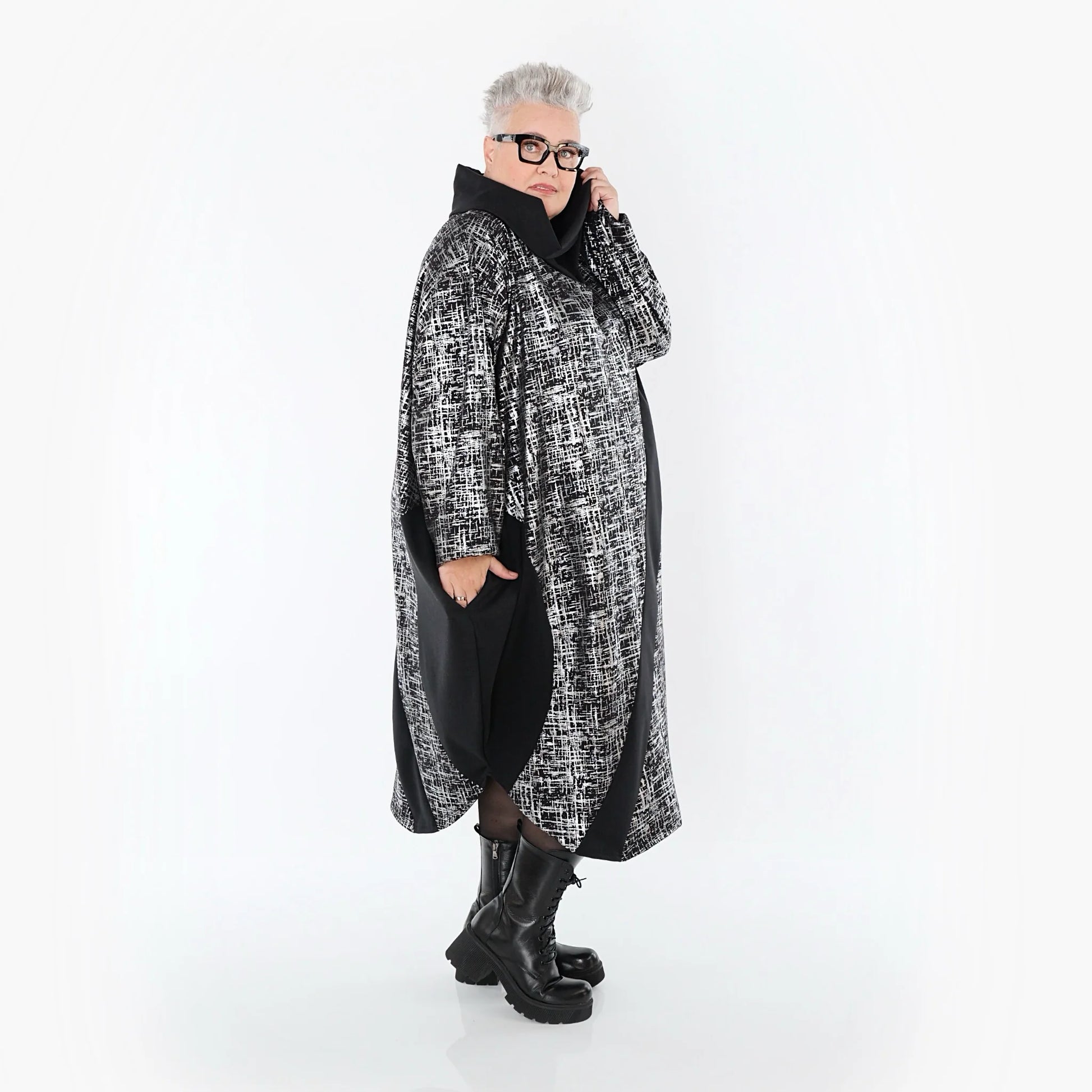  Ballonkleid von AKH Premium aus Viskose, P107158, Schwarz/Silber, Pinselstrich, Schick