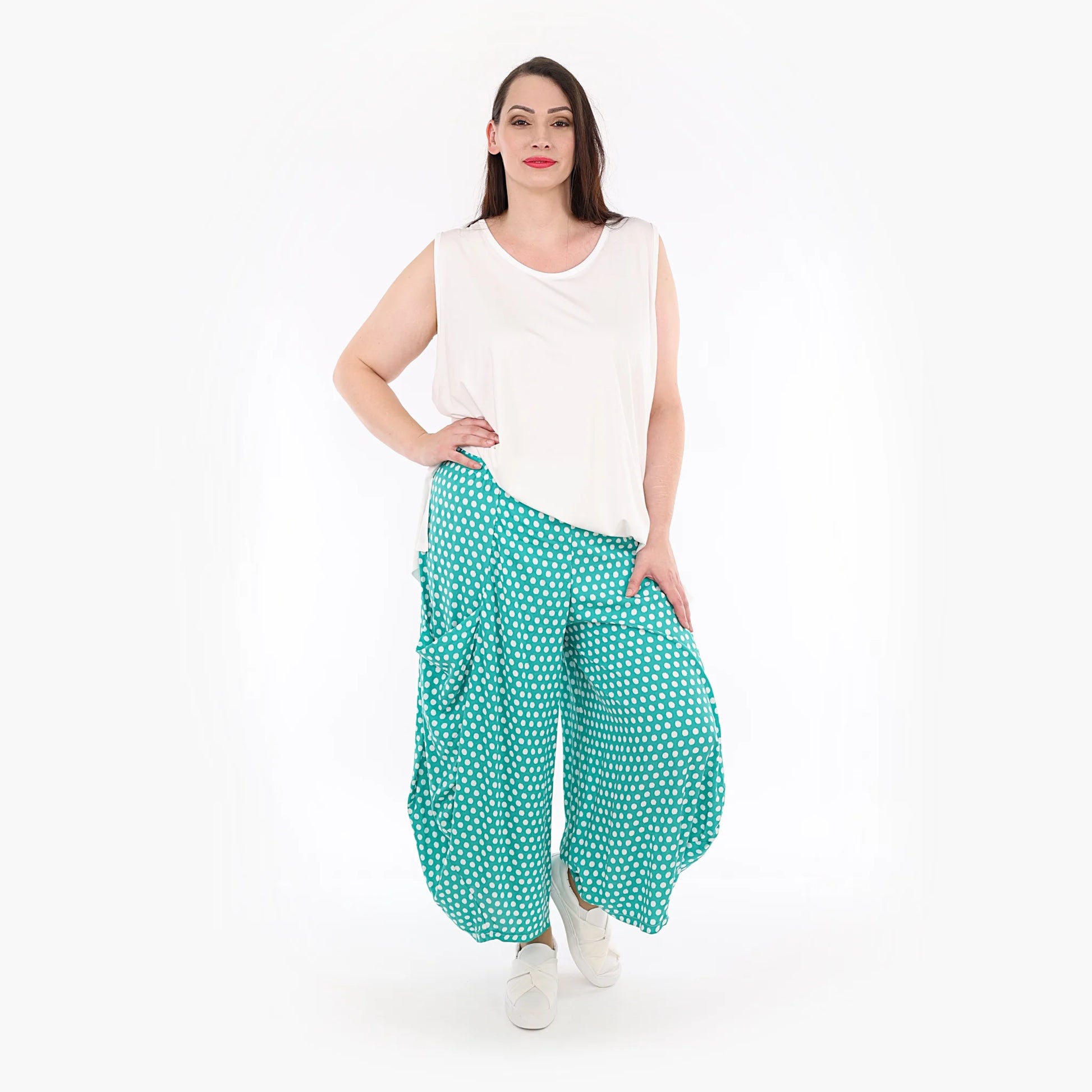  Luftige Ballonhose in sanftem Mint-Weiß mit bequemen Taschen und elastischem Bund für Lagenlooks