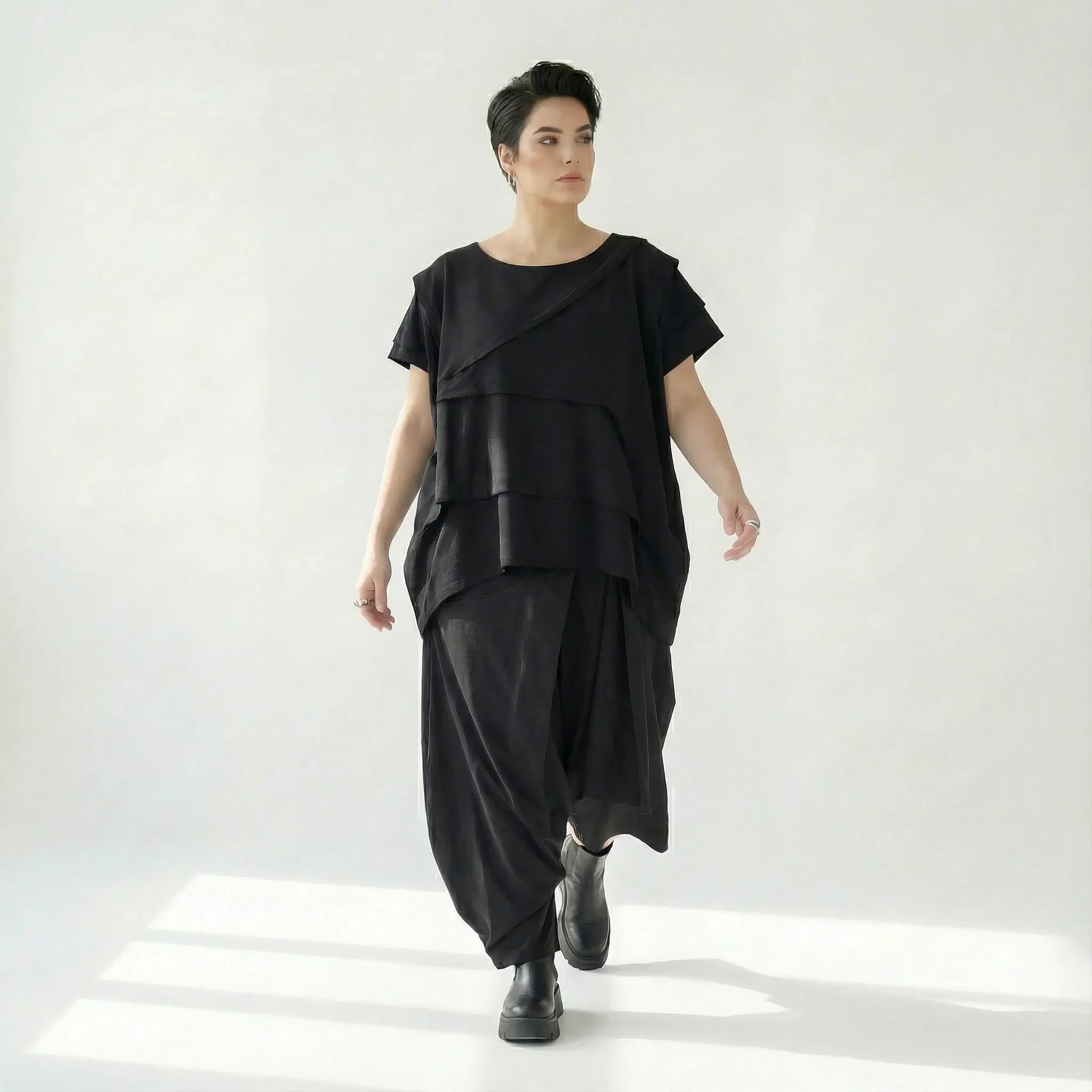 Damen Ballonhose Schwarz Caraclan, asymmetrischer Schnitt, Baumwolle, EU 38 bis 50 – Avantgarde, weit, künstlerisch, urban