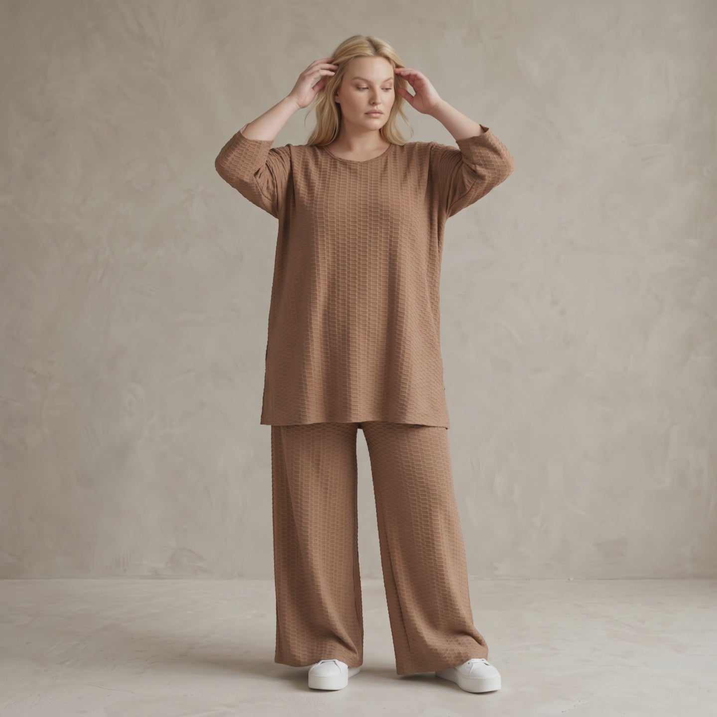 Palazzo Hose mit weitem Bein und ausgefallenem Jacquard Waffelmuster für lässigen Lagenlook, Cognac