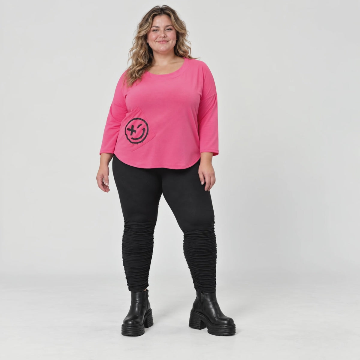 Rundhalsshirt in Pink aus weichem Stretchjersey mit 7/8-Arm und gerundeter Schnittform