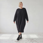 Jerseykleid in Ballonform mit V-Ausschnitt aus Stretchjersey und elastischem Saum