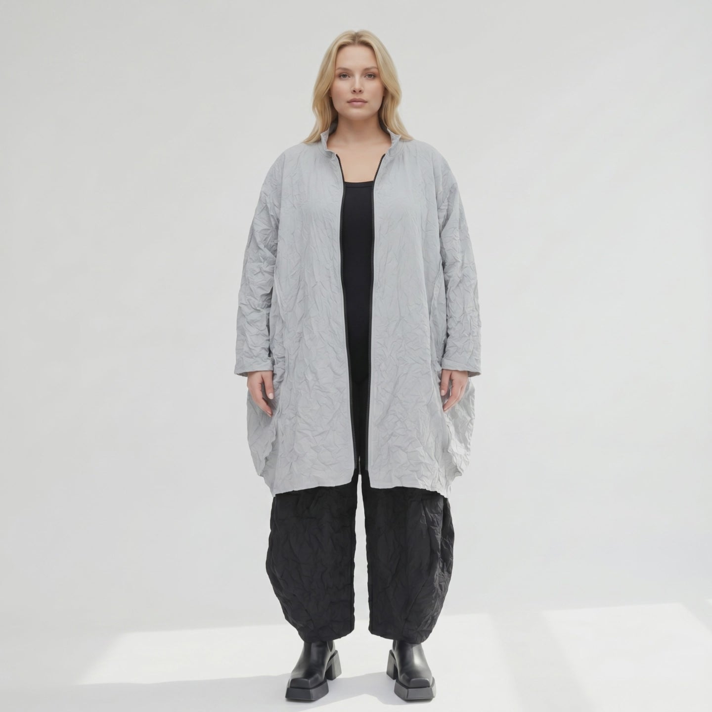 Luftig leichter Oversize Lagenlook Ballonmantel aus pflegeleichtem Crash Popeline, Grau