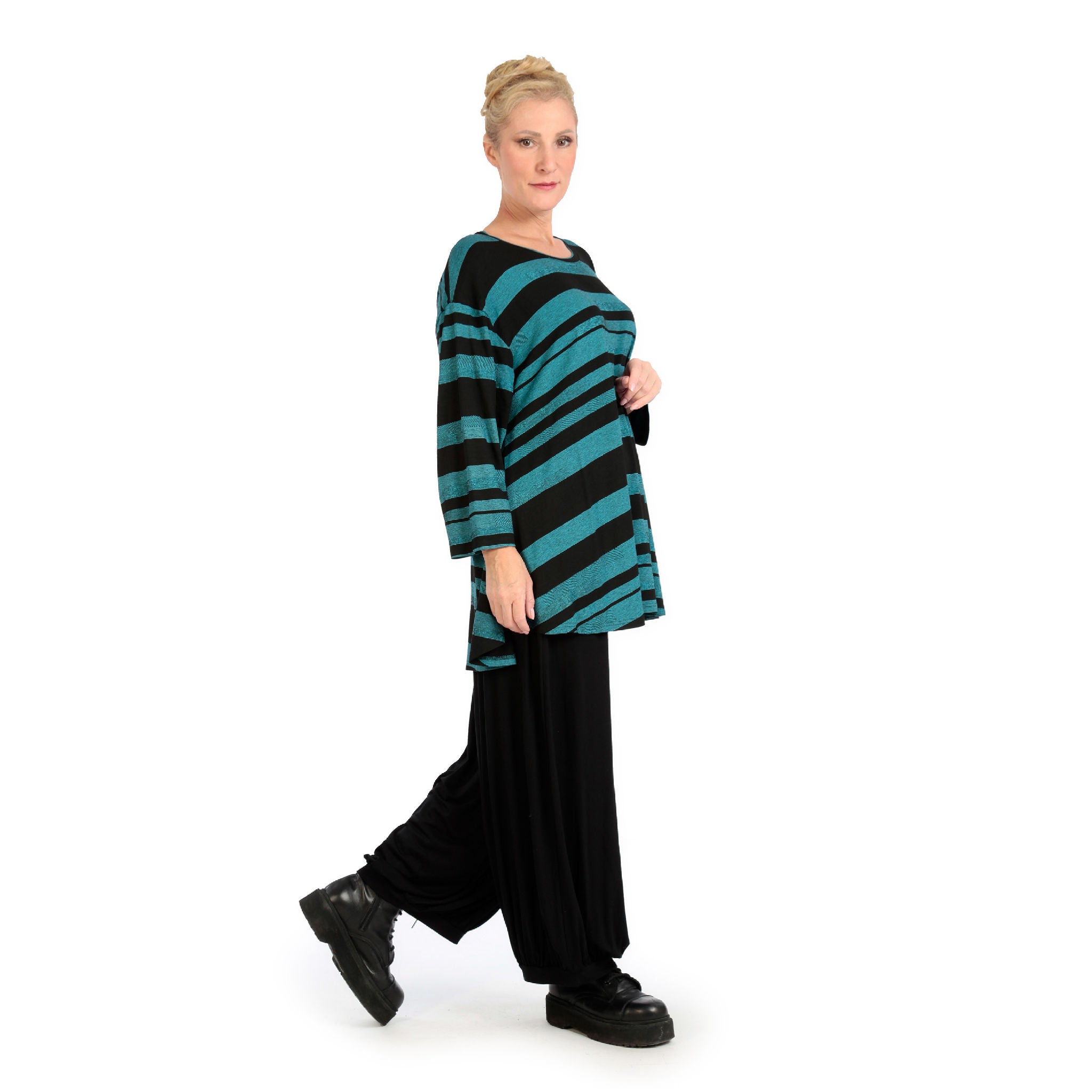  AKH Fashion Shirt in Glocken-Form, aus Viskose, 1128.01892, Blau-Schwarz, Blockstreifen